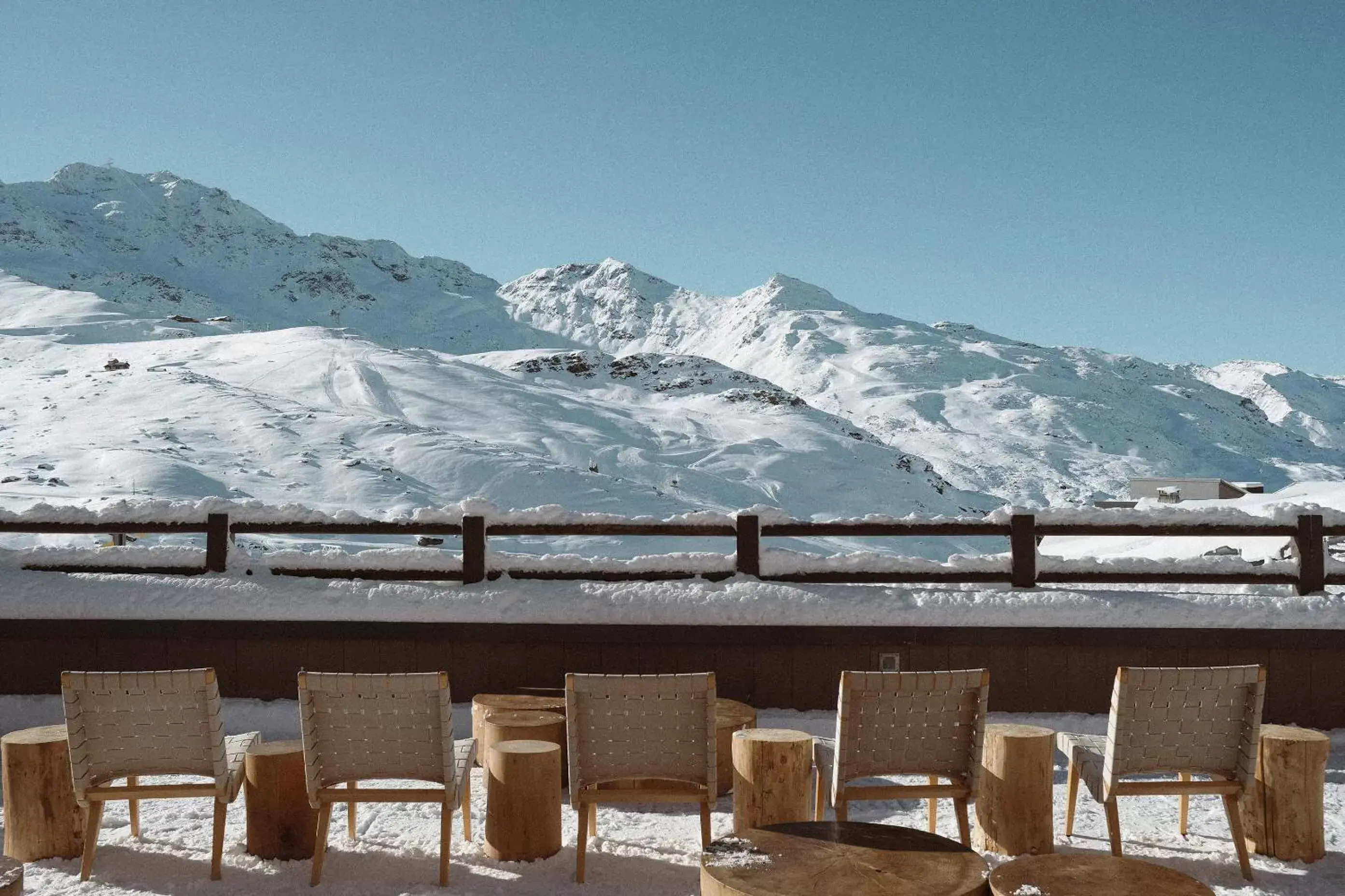 Patio, Winter in Le Val Thorens, a Beaumier hotel
