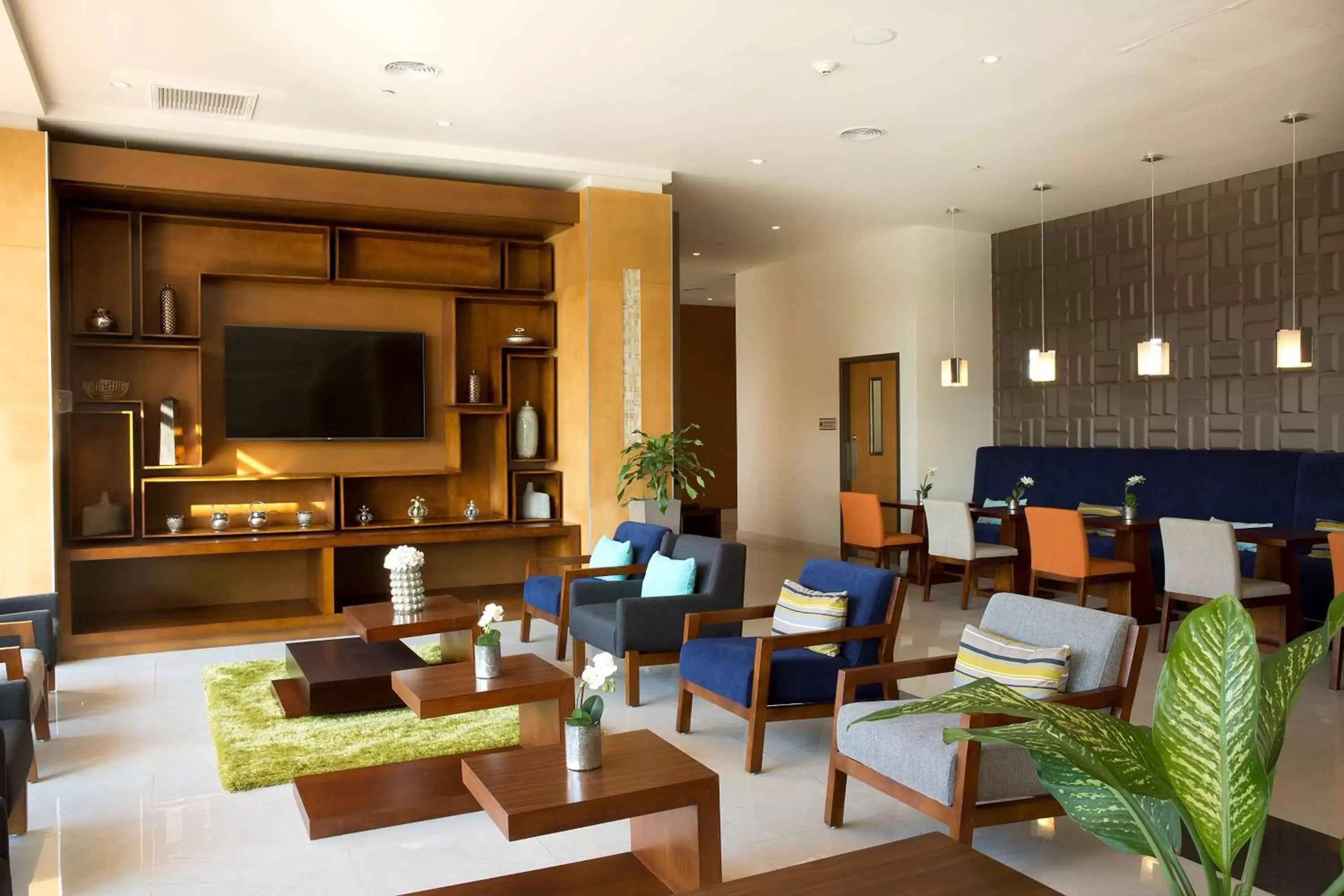 Restaurant/places to eat, Seating Area in Hampton Inn & Suites by Hilton Paraiso