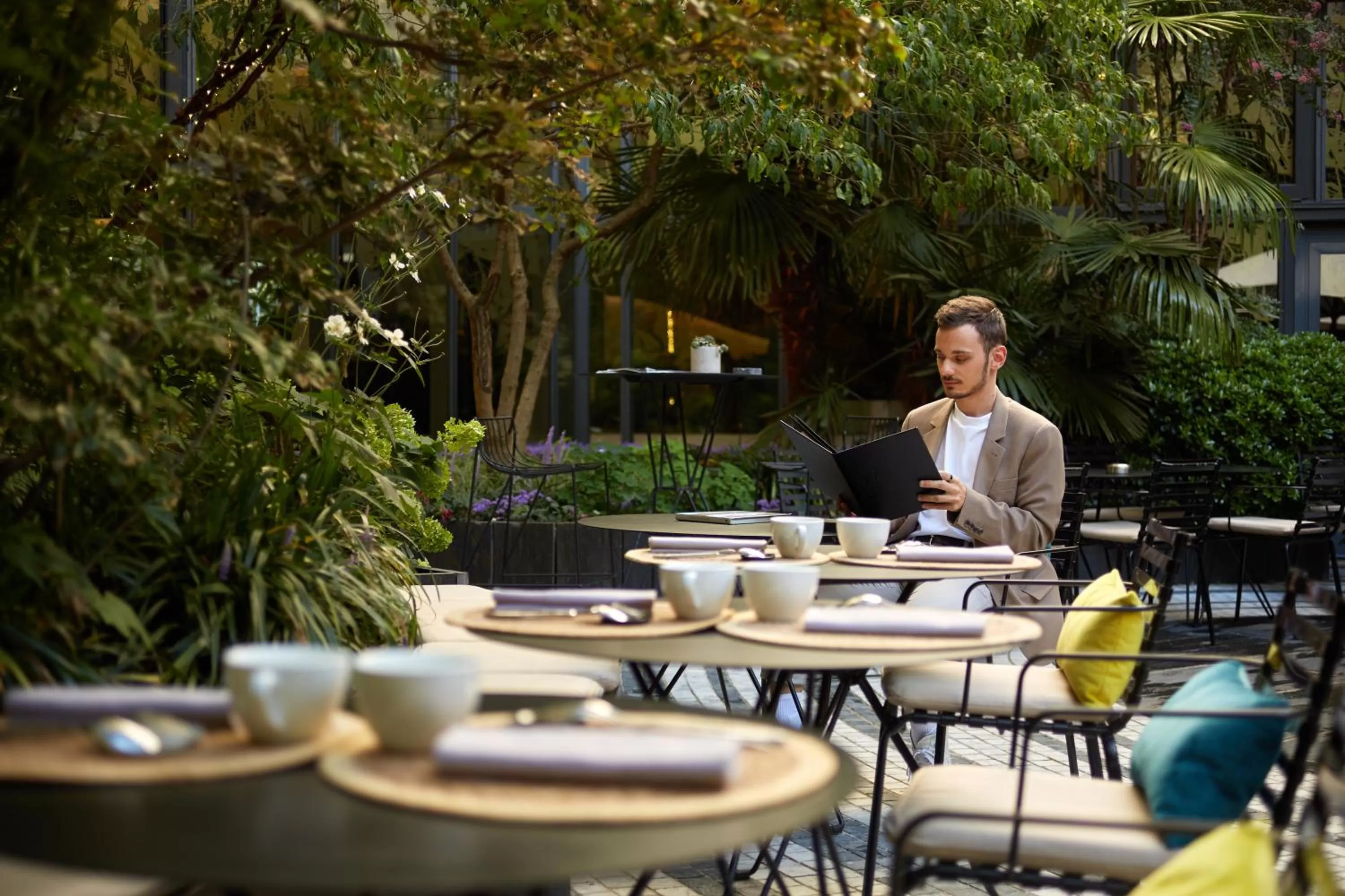 Patio in Novotel Paris Les Halles