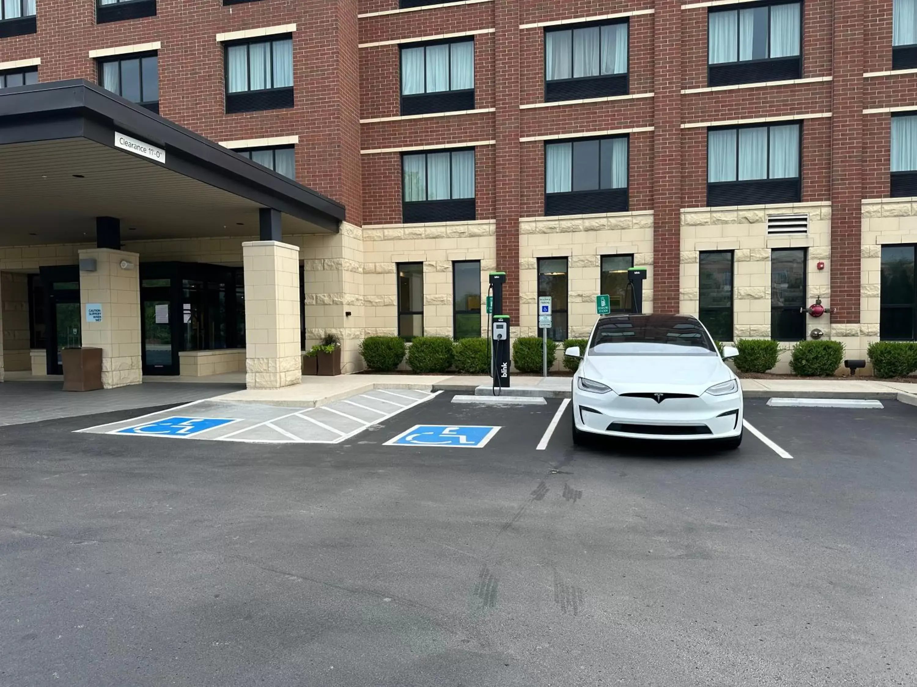 Parking, Property Building in Holiday Inn Express & Suites Franklin - Berry Farms, an IHG Hotel