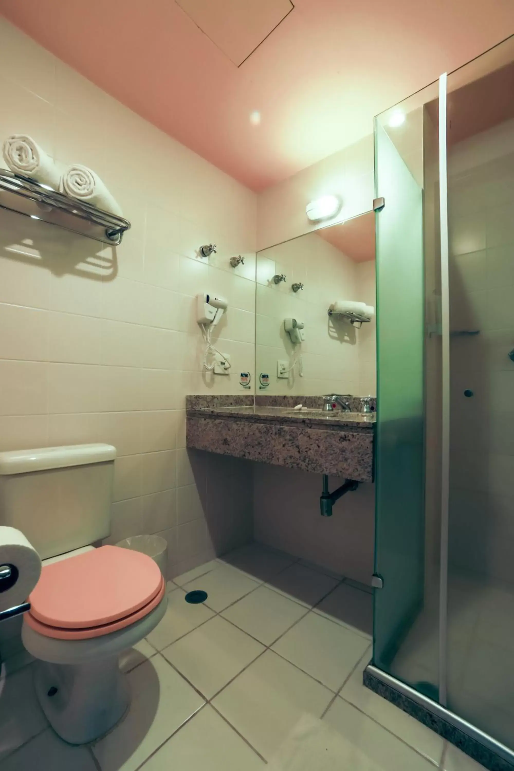 Bathroom in ibis Styles SP Faria Lima