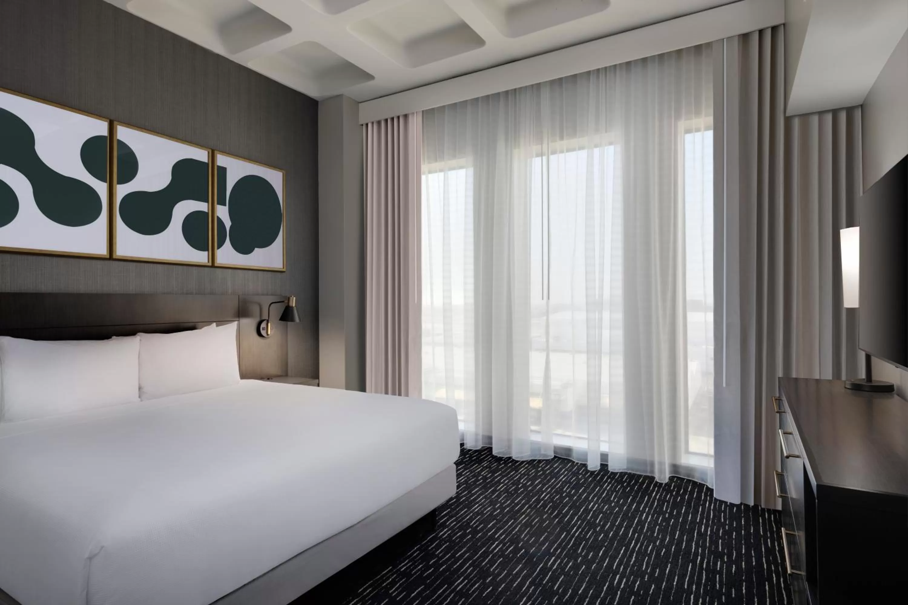 Bedroom, Bed in Hyatt House LAX Century Blvd