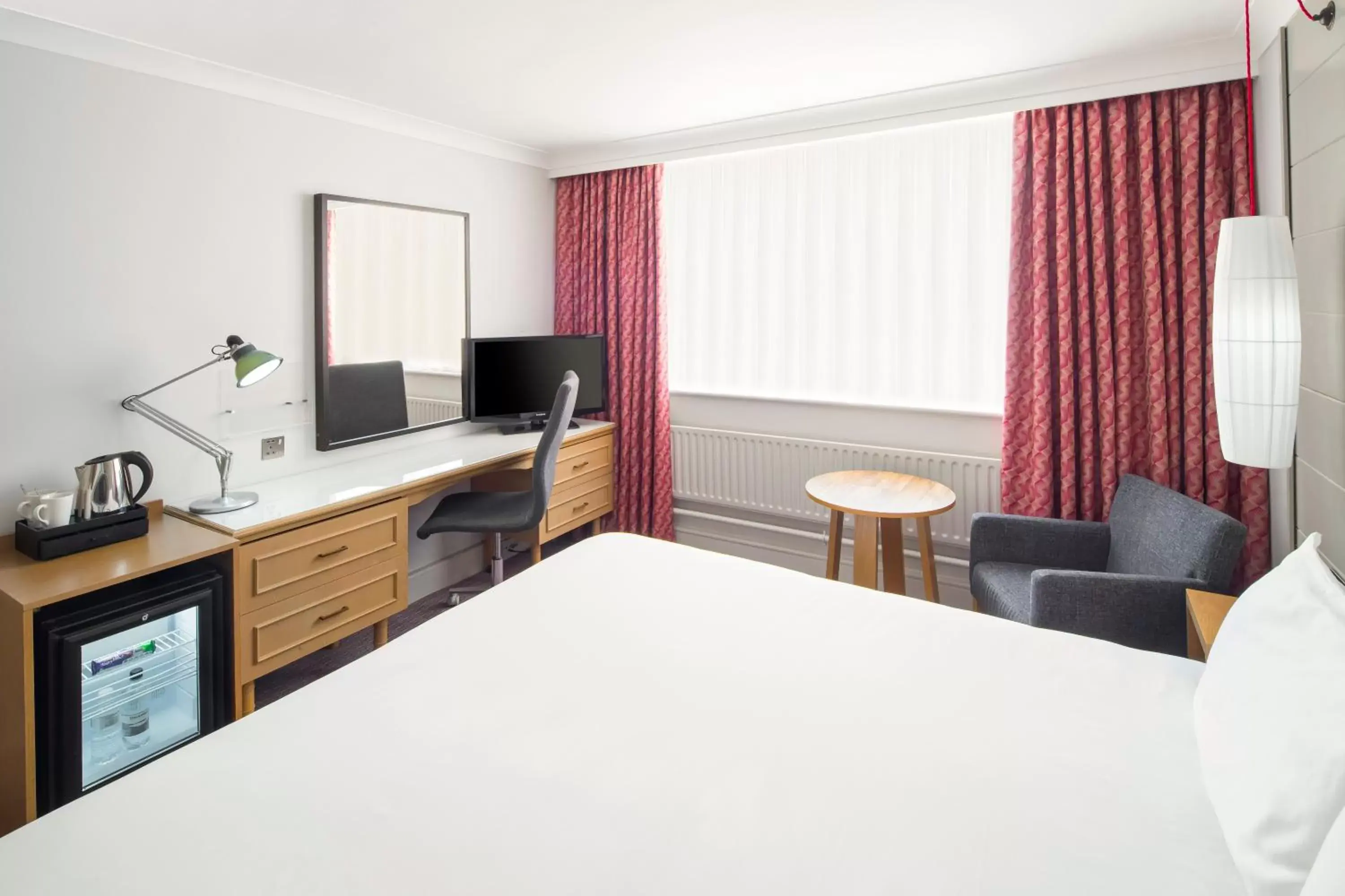 Bedroom, Bed in Holiday Inn Peterborough West by IHG Bedroom, Bed in Holiday Inn Peterborough West by IHG