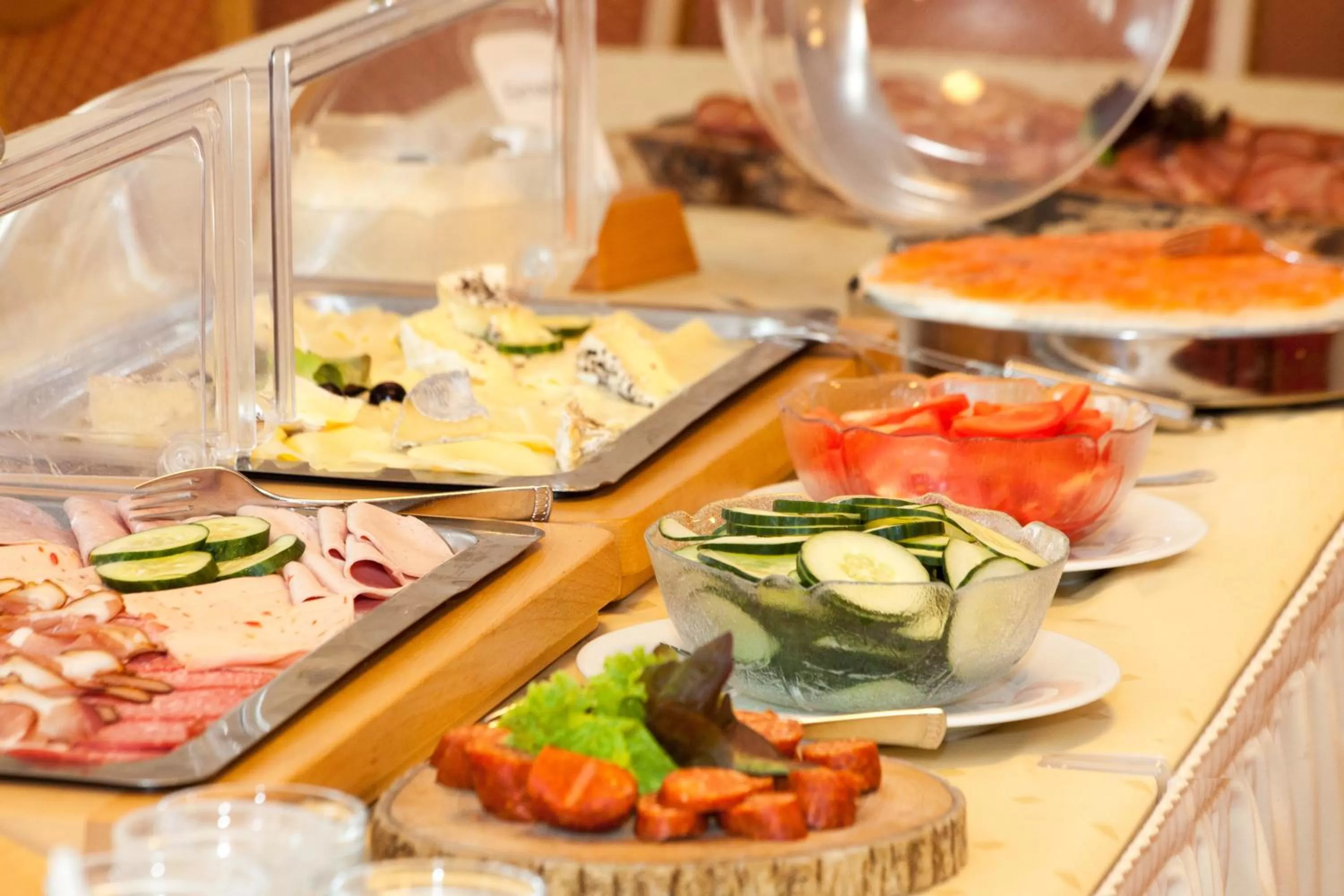 Buffet breakfast in Landgasthof Hotel Hirsch