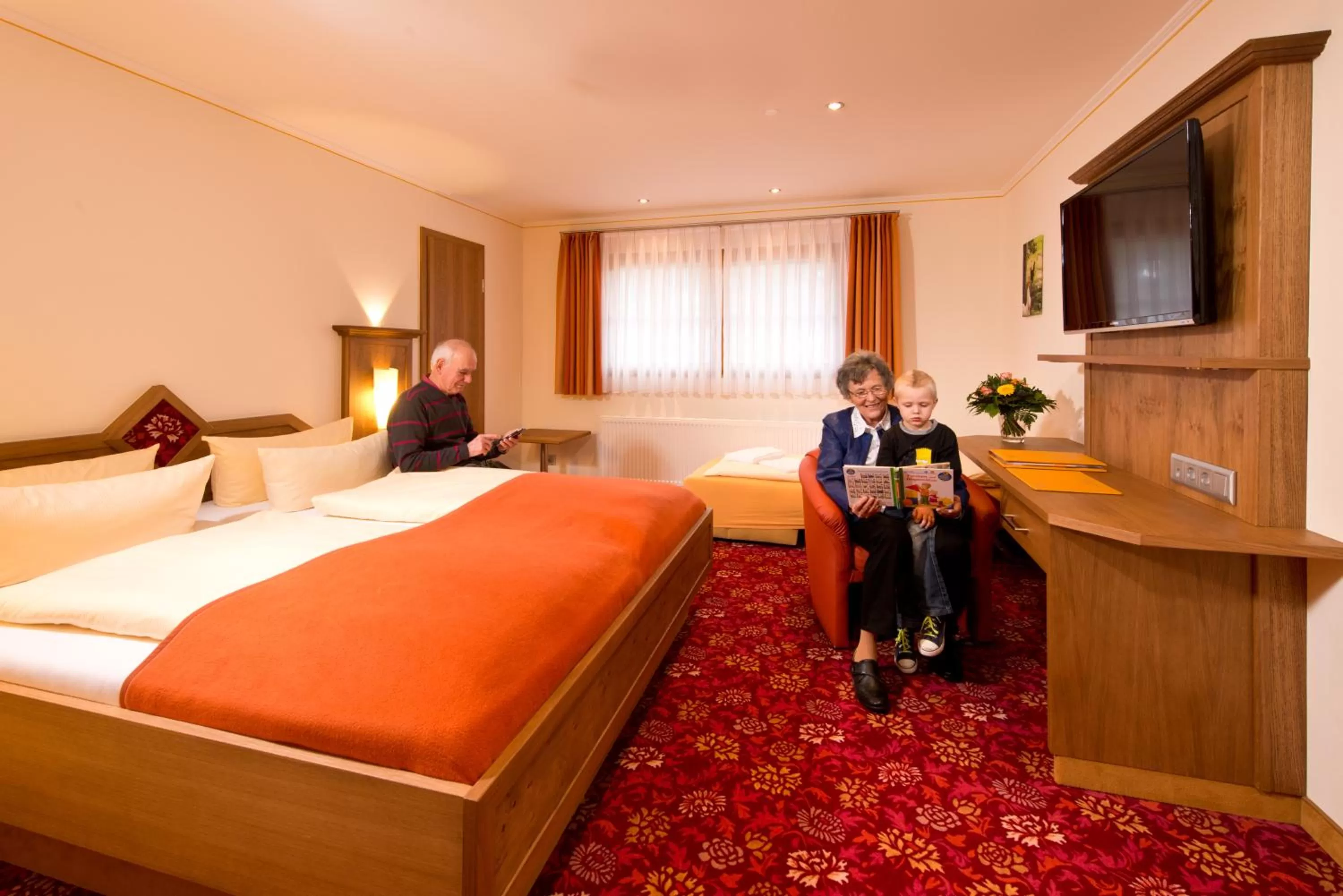 Photo of the whole room, Bed in Silberkönig Schwarzwald Hotel & Restaurant Ringhotel