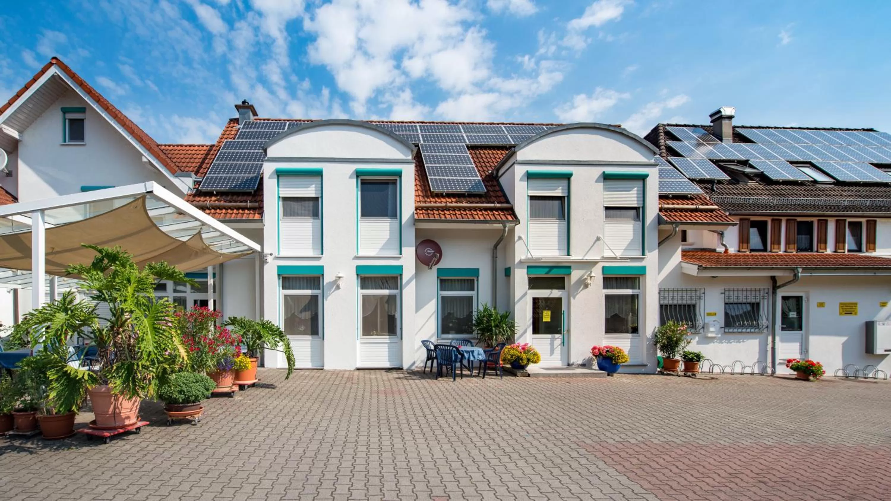 Property building in Hotel Adler mit Gasthaus