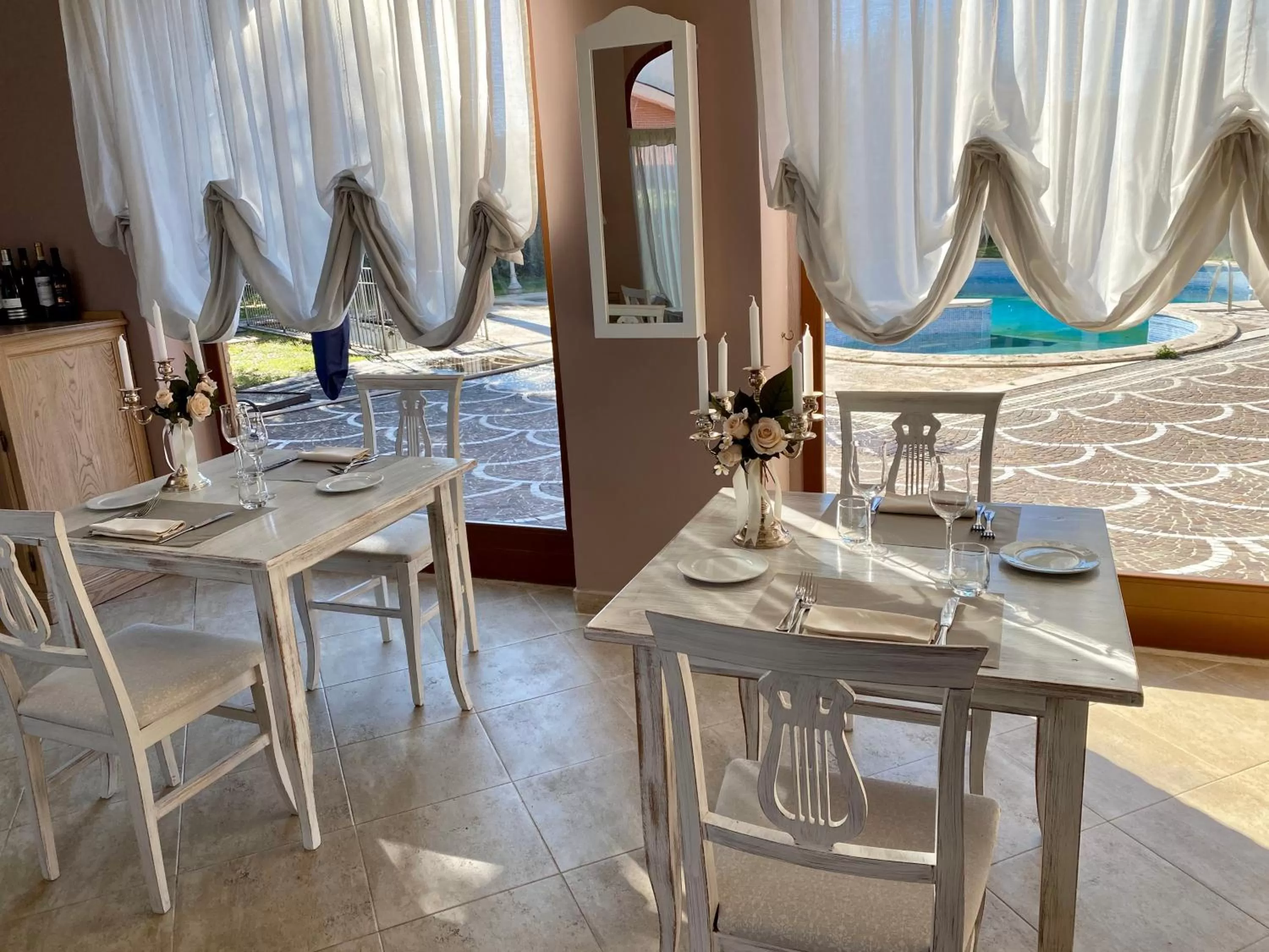 Dining area, Bed in Park Hotel Imperatore Adriano