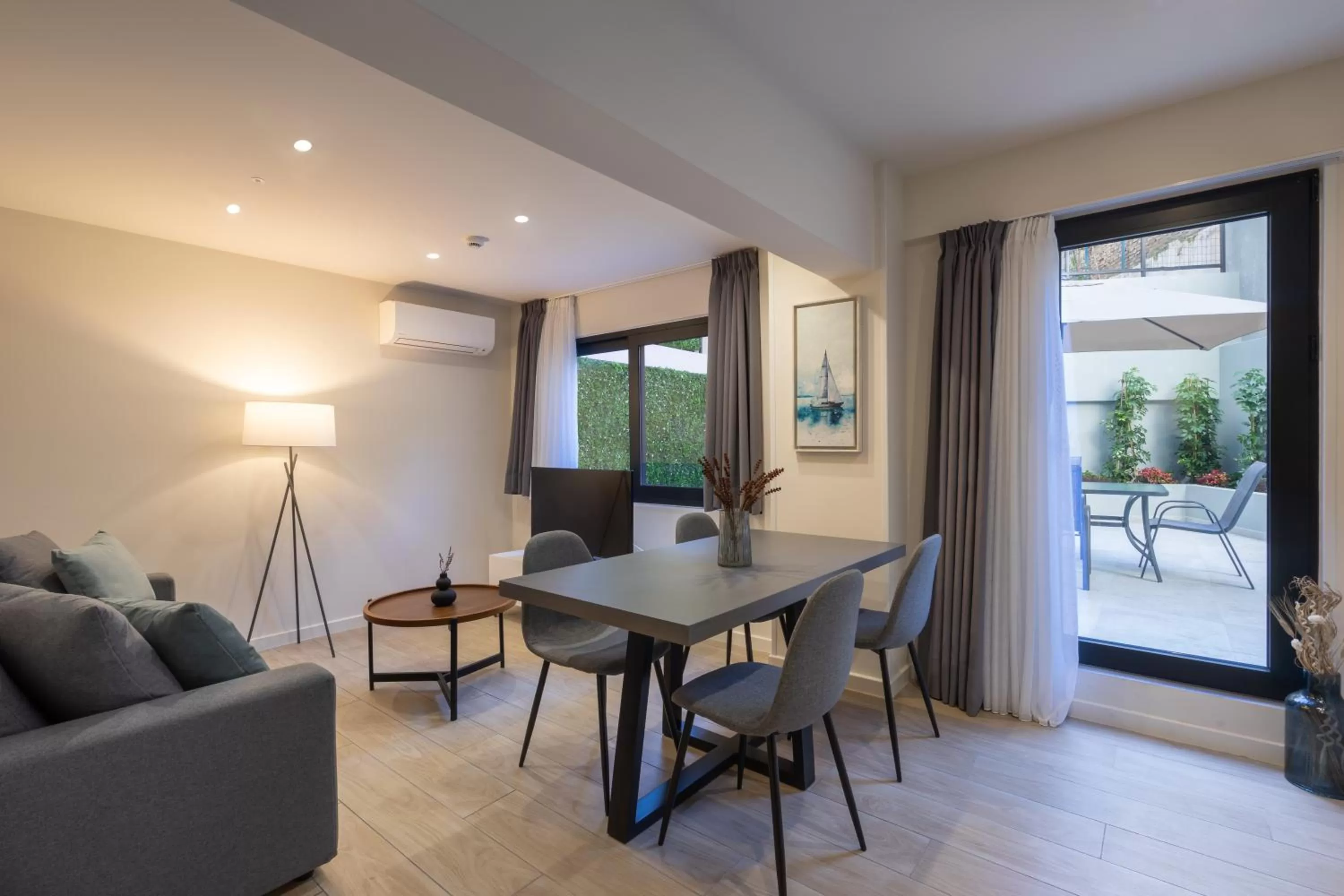 Seating area in Hestia - Alexandras 38