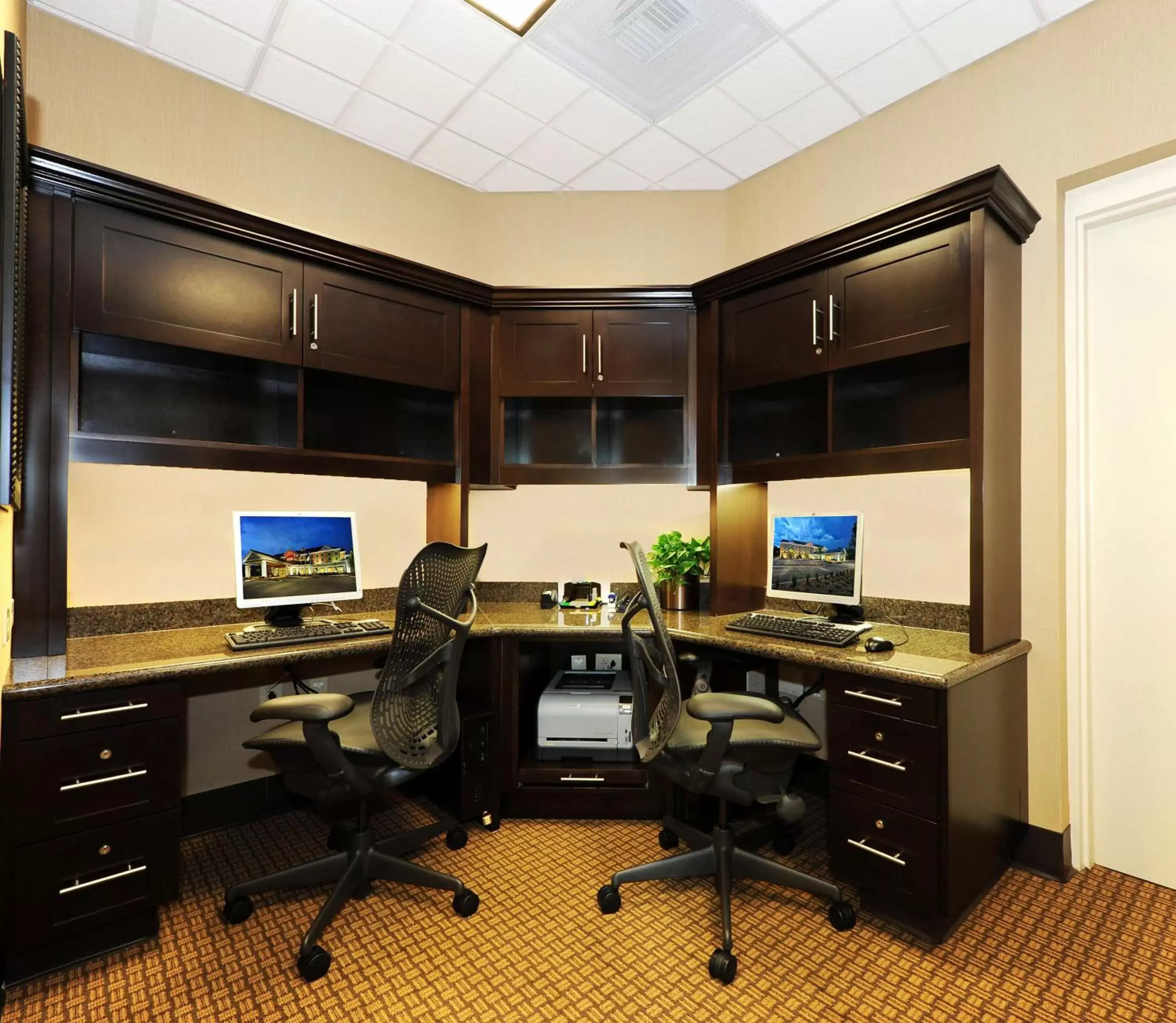 Business facilities, Business Area/Conference Room in Hilton Garden Inn Columbia/Northeast