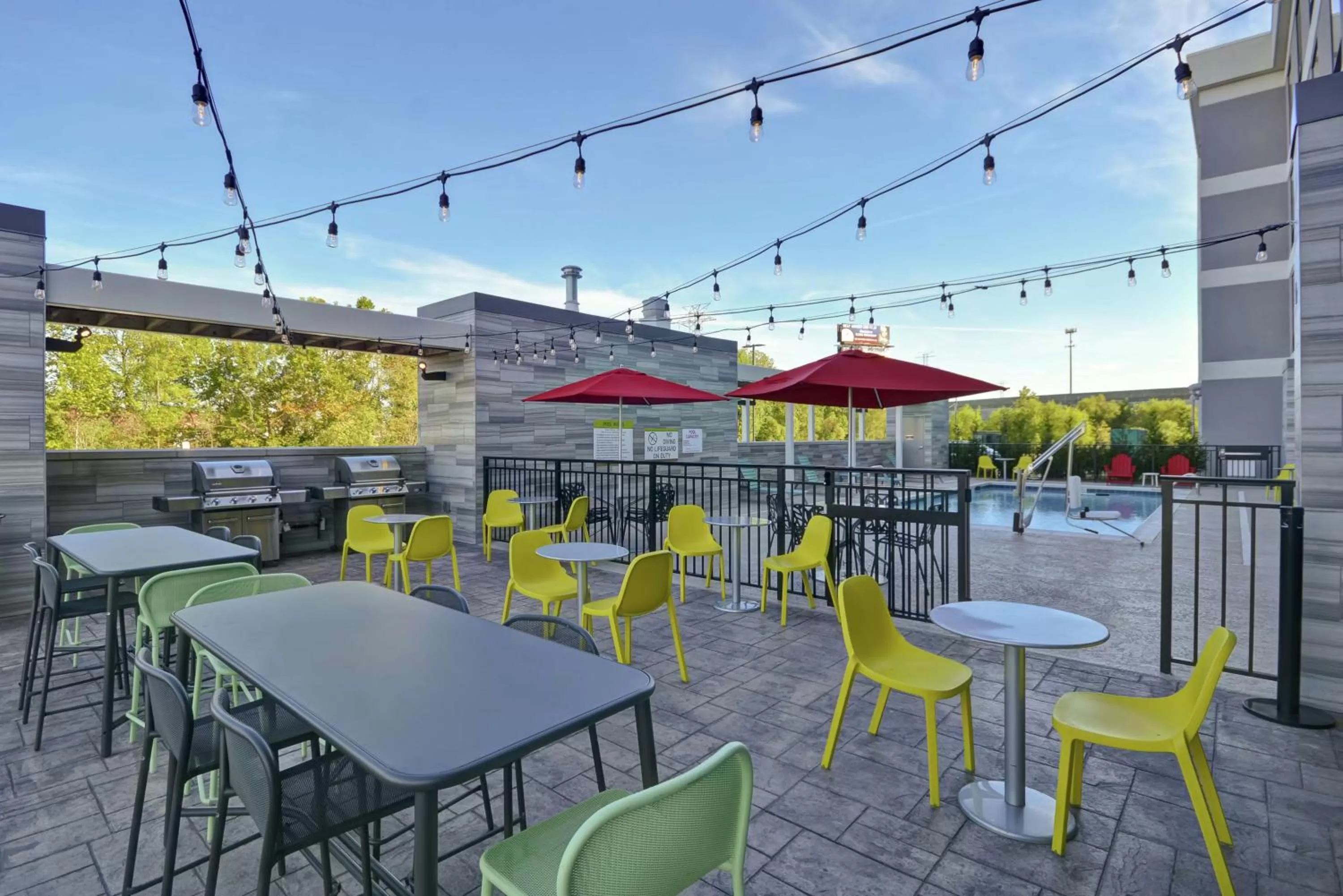 Patio in Home2 Suites By Hilton Clarksville Louisville North