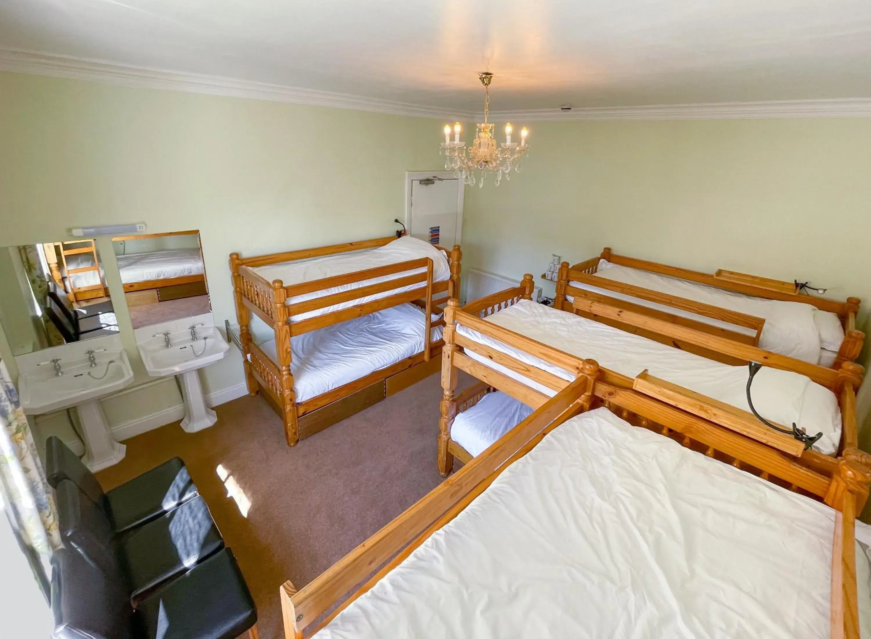 Photo of the whole room, Bunk Bed in Llandudno Hostel