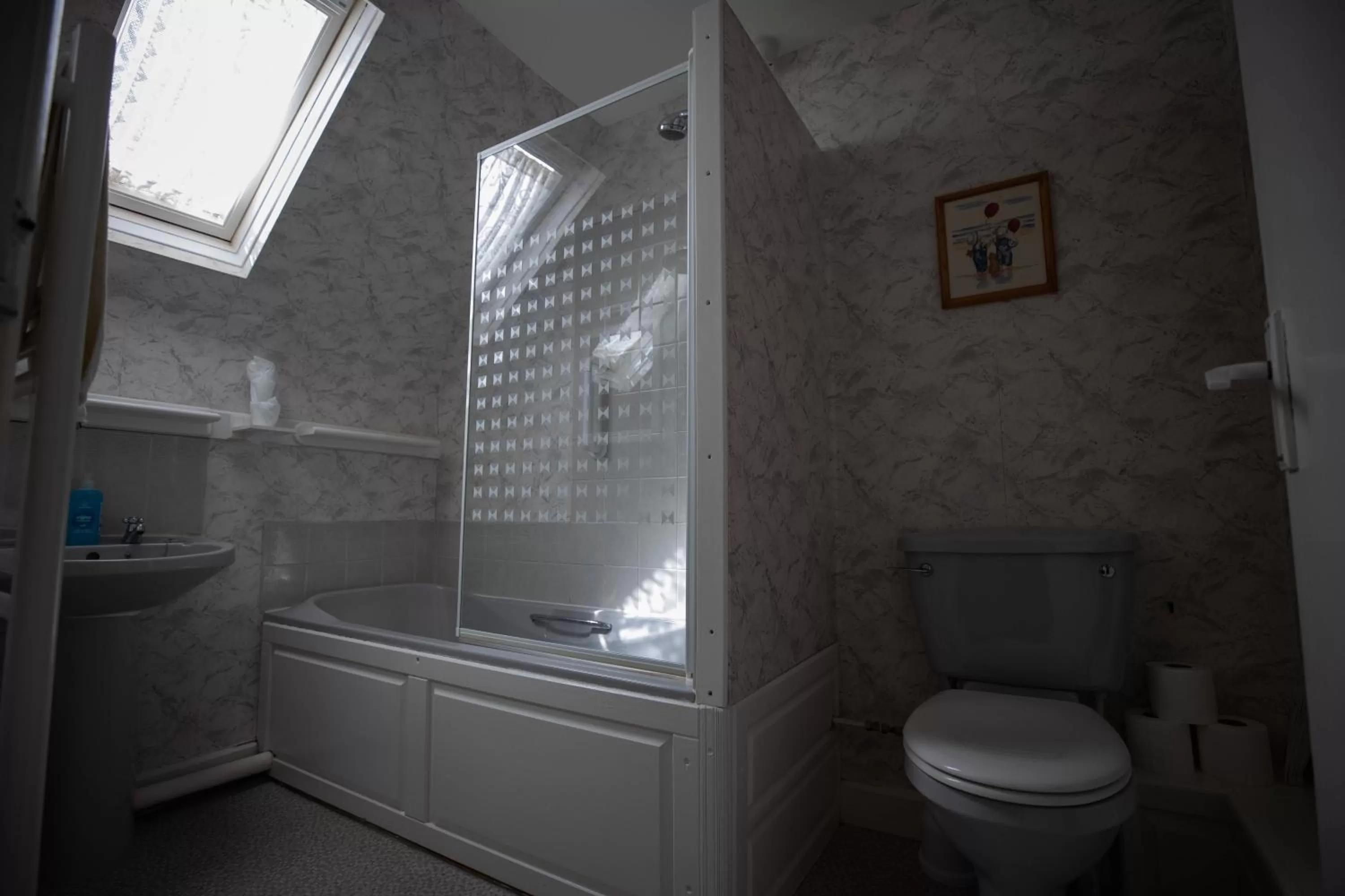 Bathroom in Claremont Guesthouse