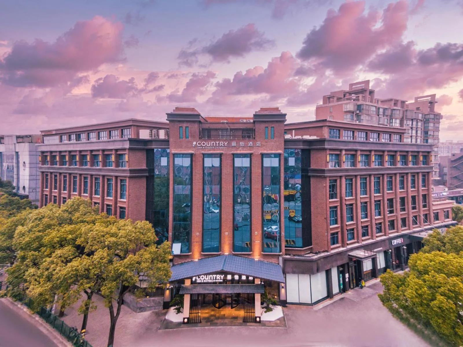 Property building in Country Inn&Suites by Radisson, Shanghai PVG