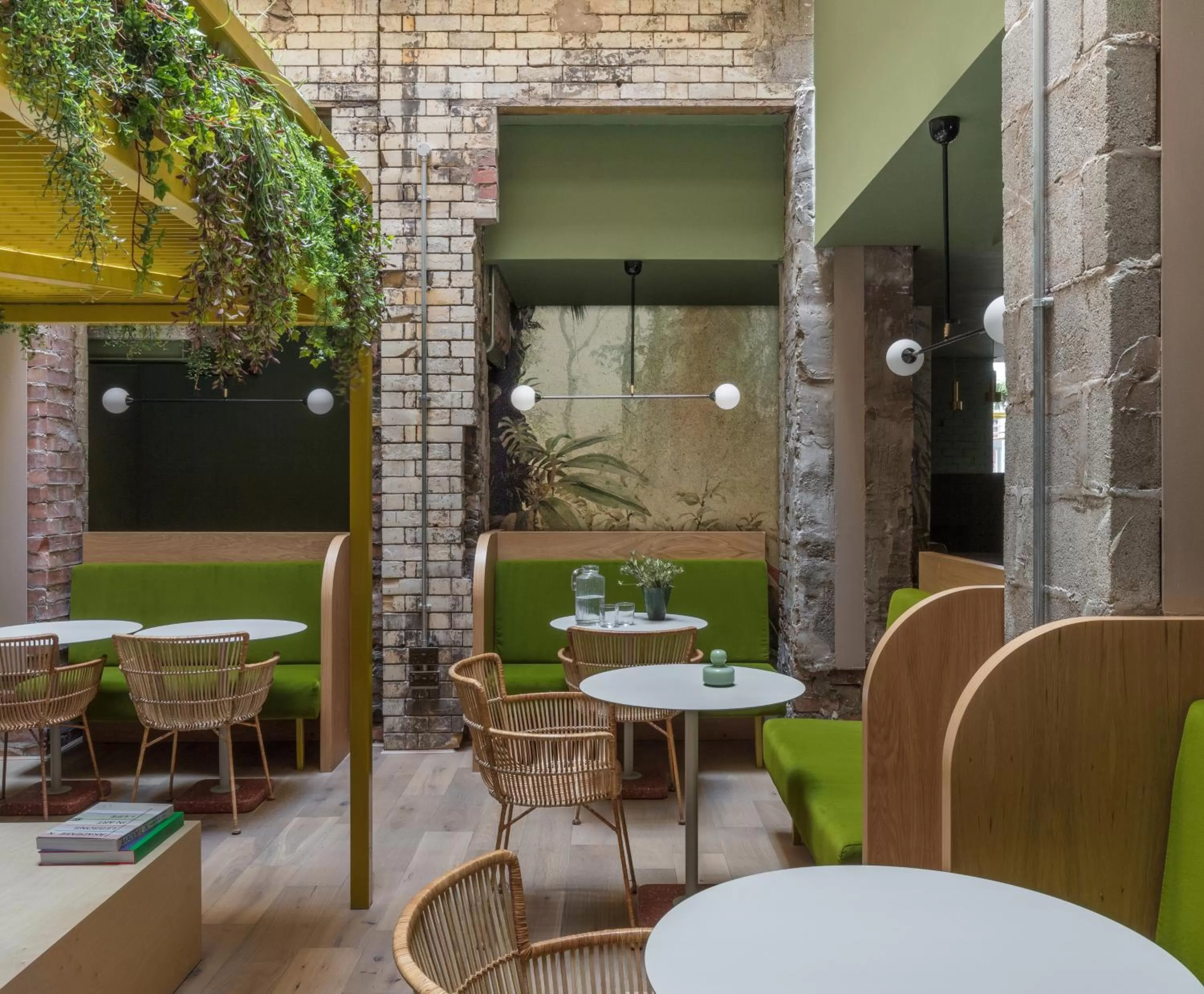 Restaurant/places to eat in Whitworth Locke