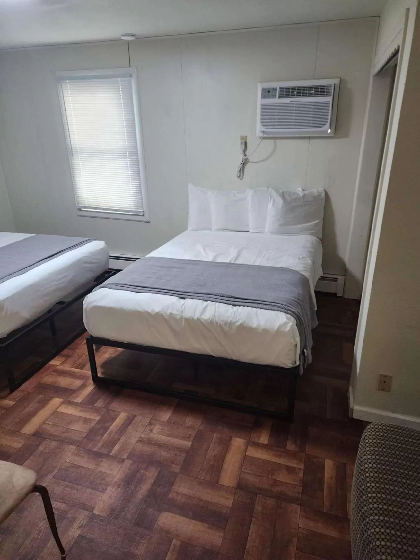 Bed in Yankee Clipper Resort Motel