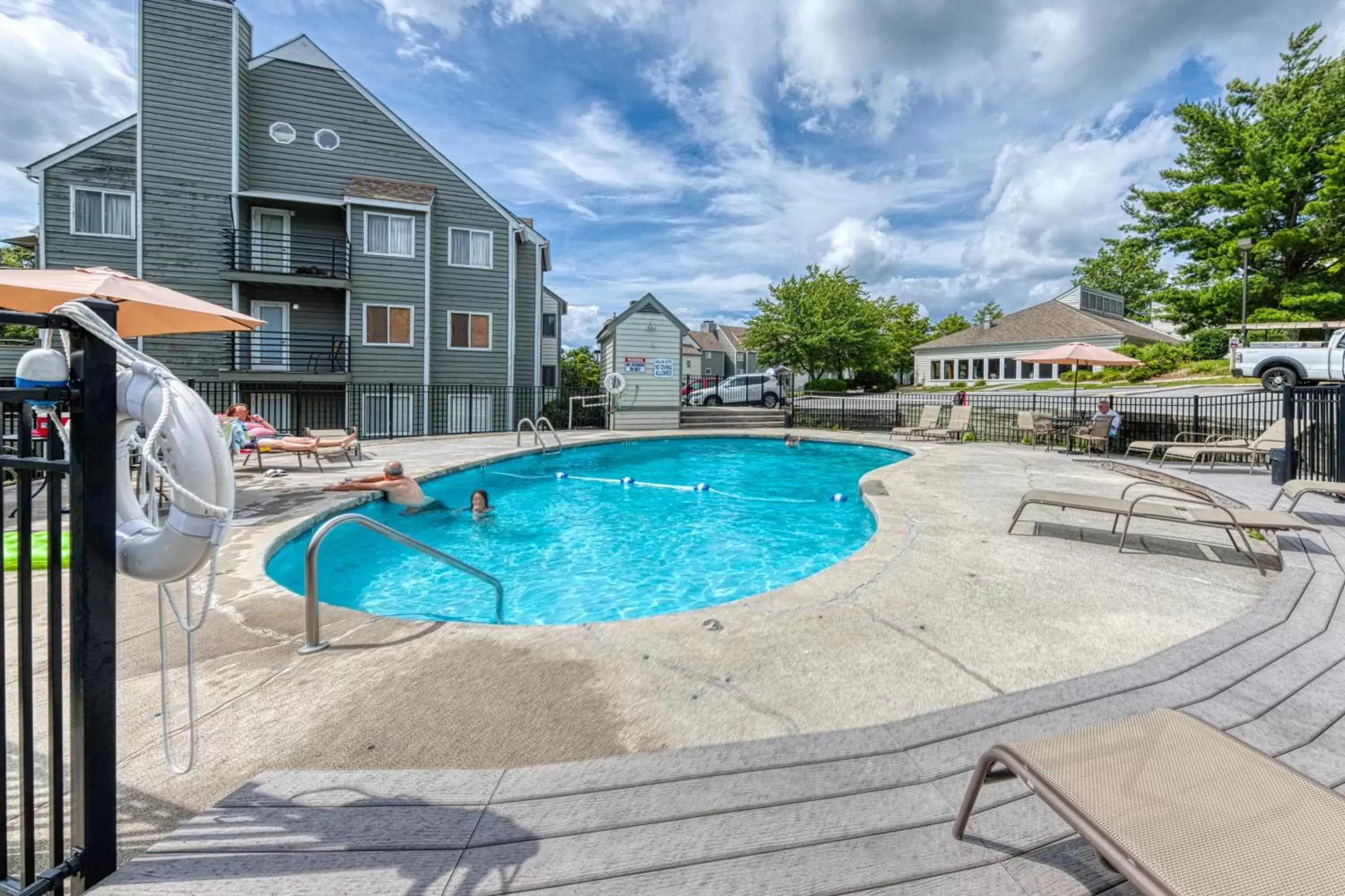 Swimming Pool in Summit Splendor