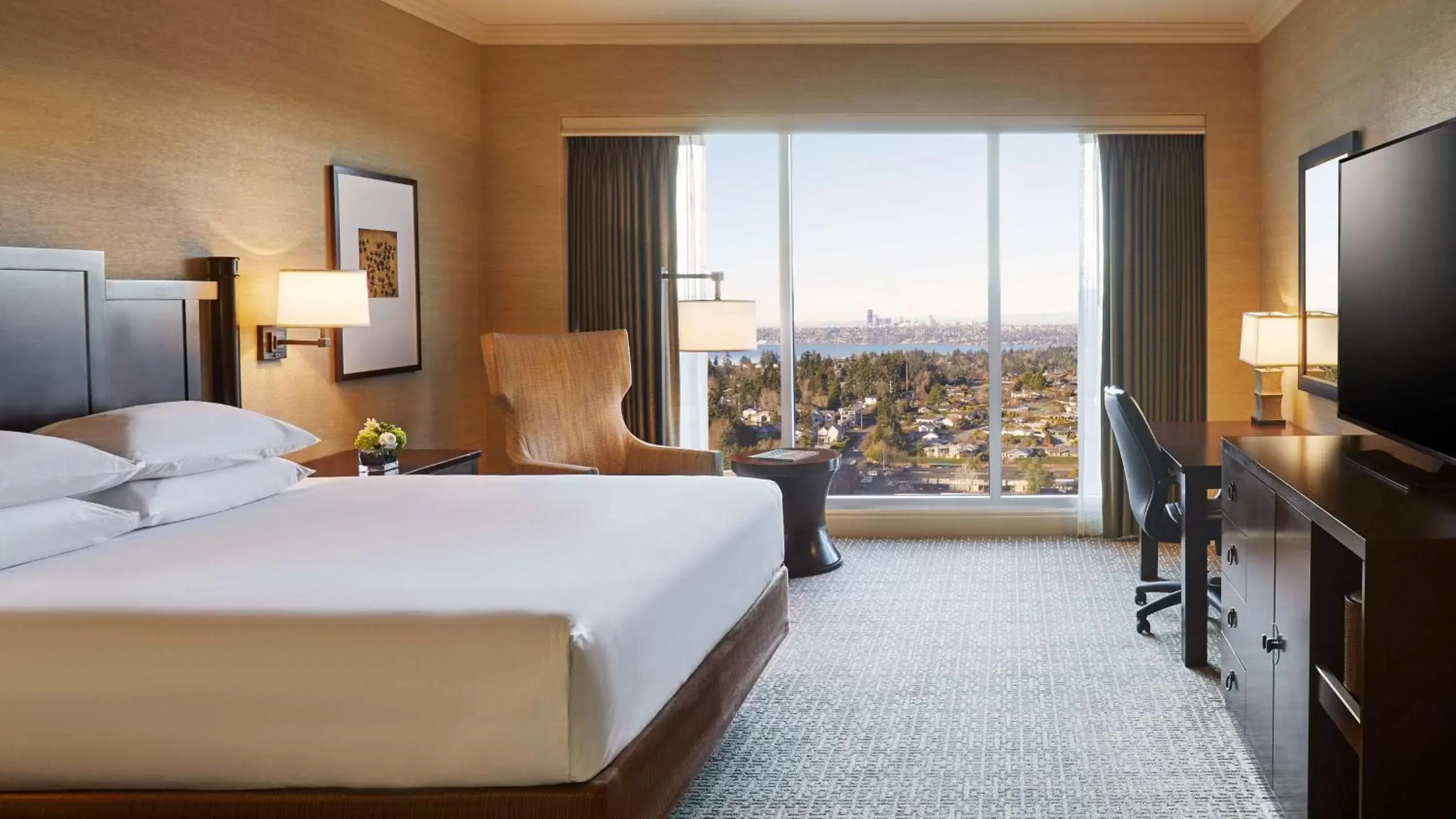 Bedroom in Hyatt Regency Bellevue