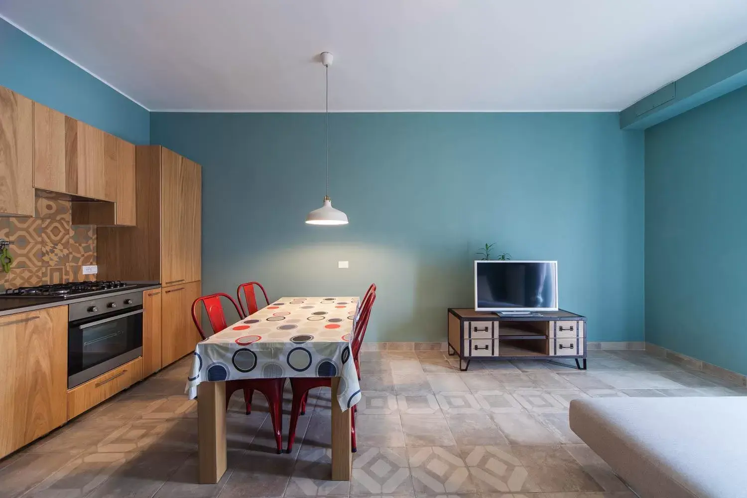 Kitchen or kitchenette, Dining Area in B&B Portorosso