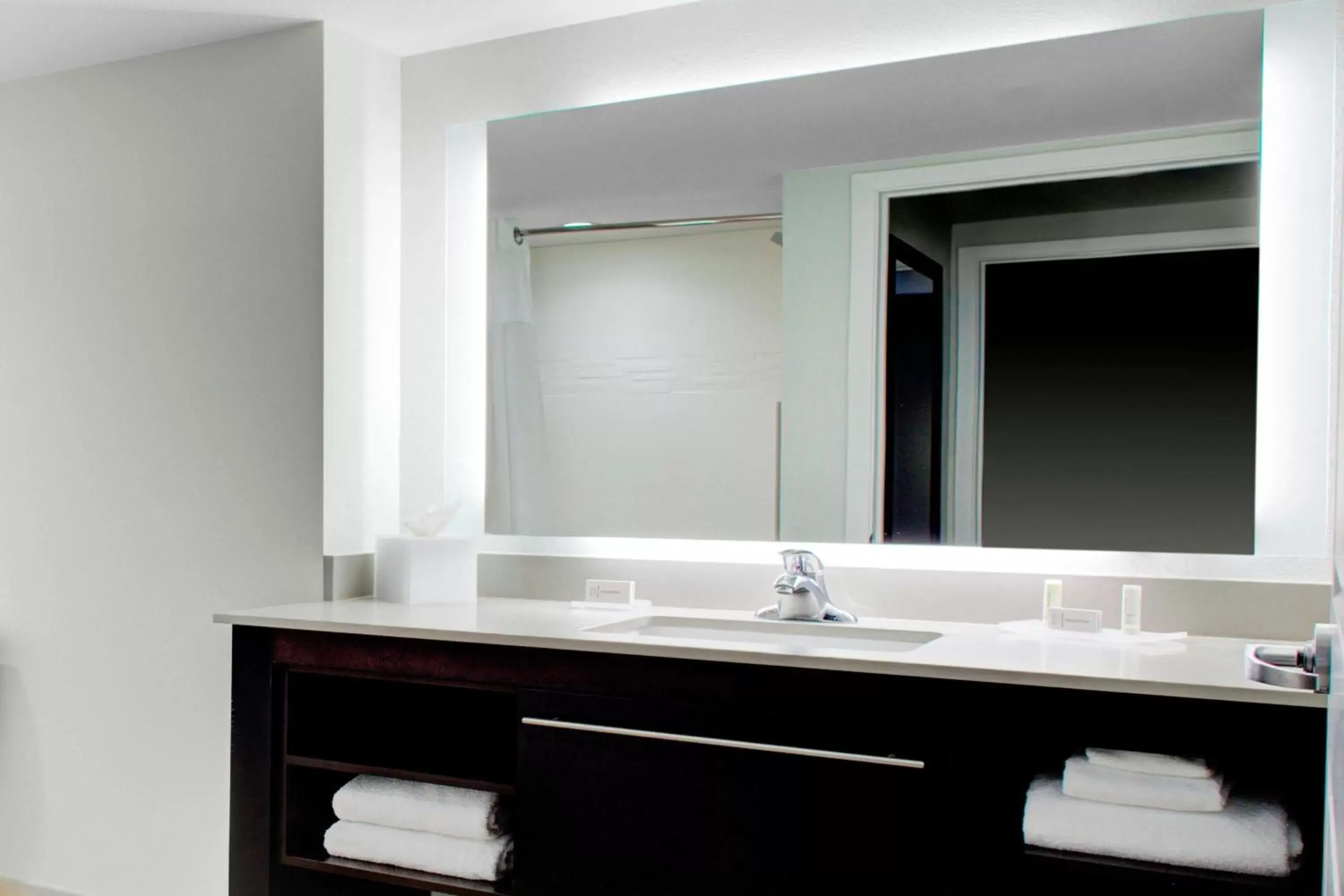 Bathroom in Residence Inn by Marriott Boulder Broomfield/Interlocken