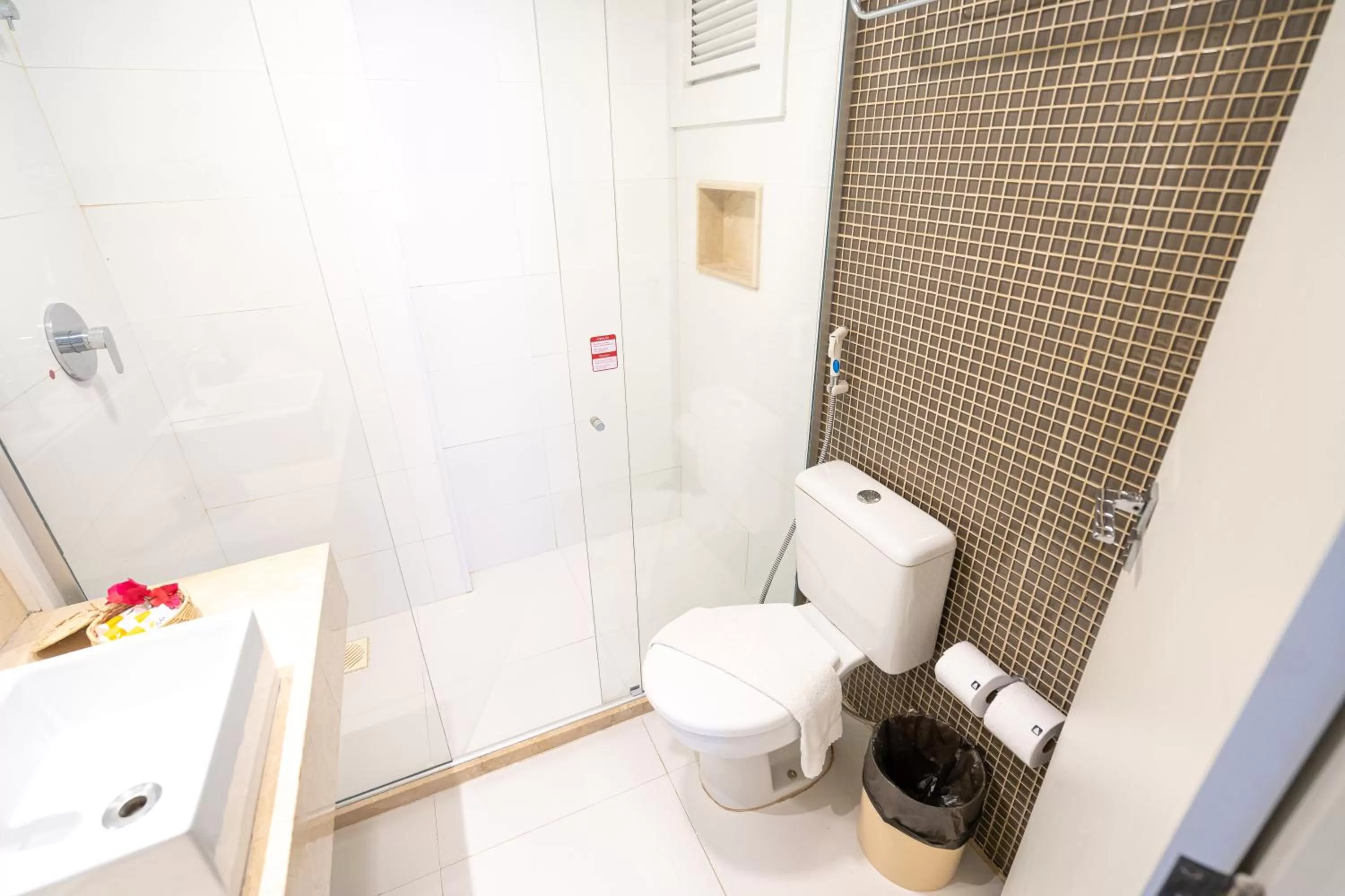 Bathroom in Fortaleza Mar Hotel
