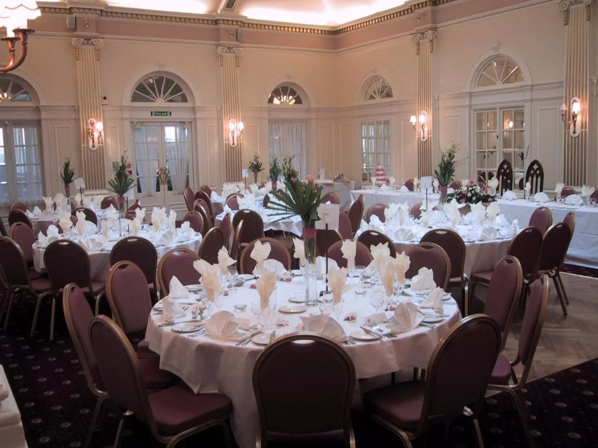 Banquet/Function facilities, Restaurant/Places to Eat in Royal Clifton Hotel