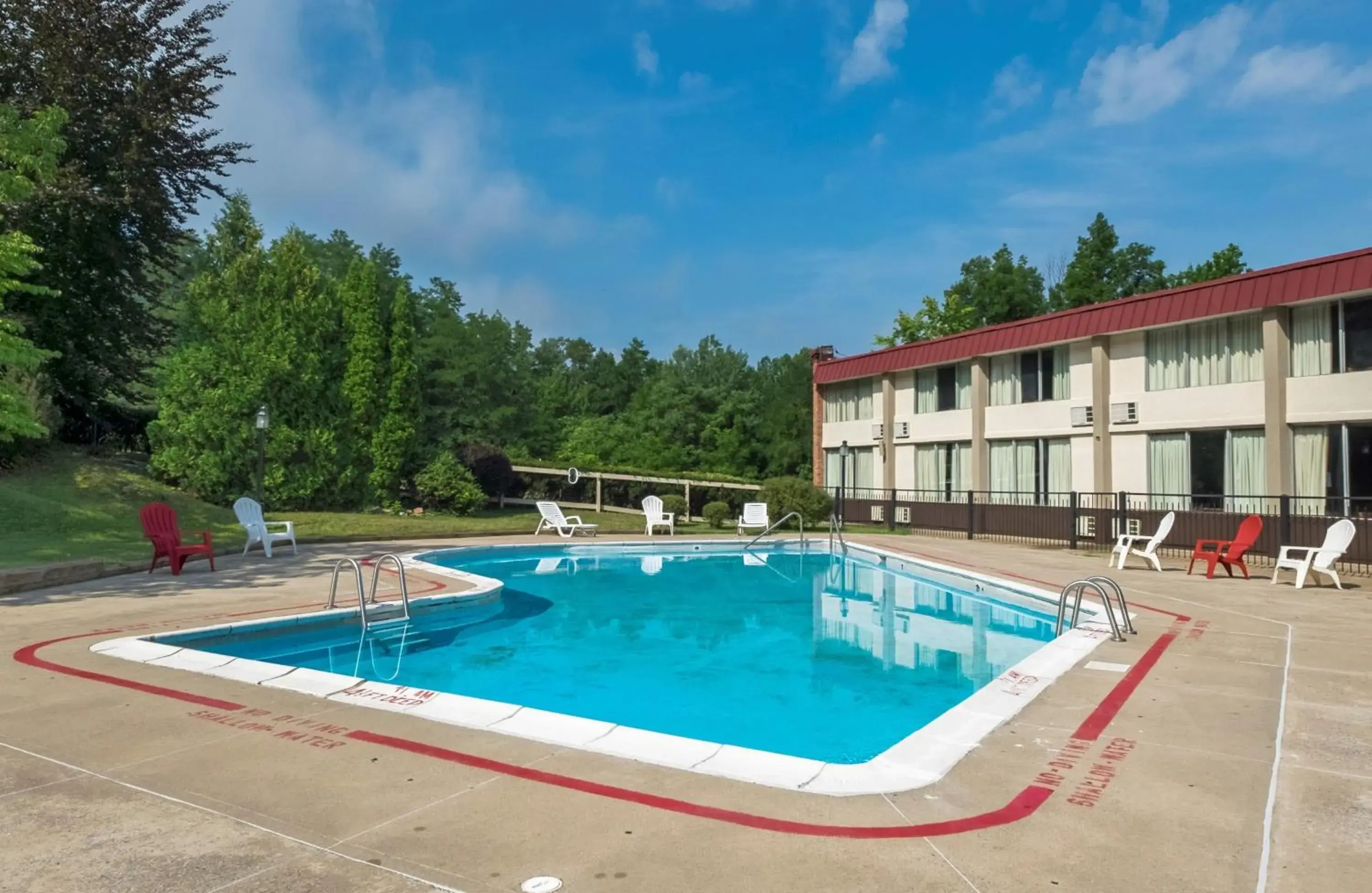 Swimming Pool in Red Roof Inn Williamsport, PA