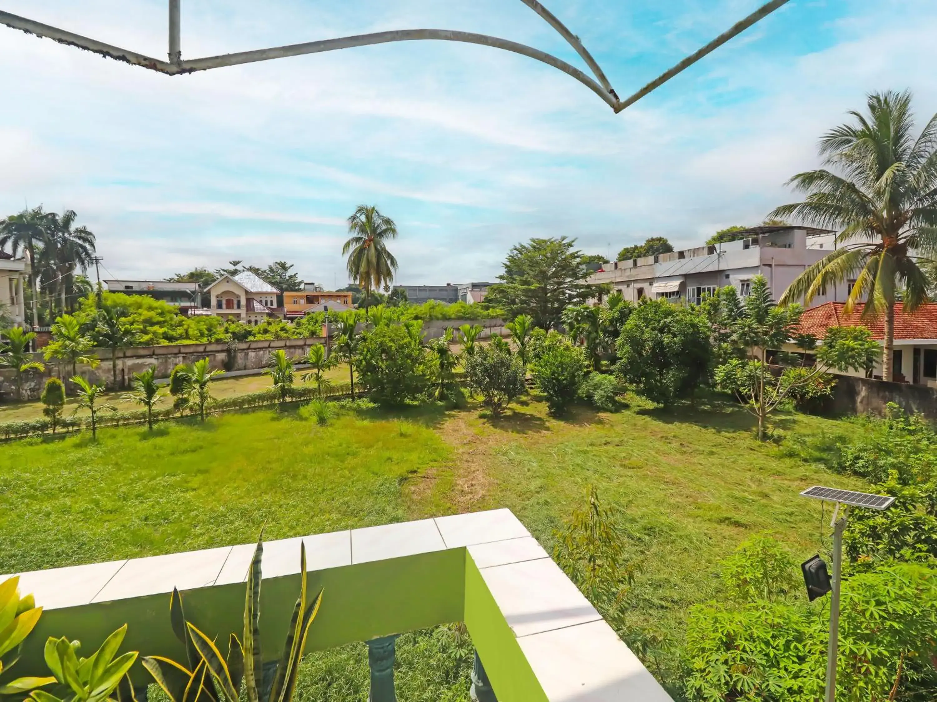 Garden view in OYO 2899 Ardilia Bandara Syariah