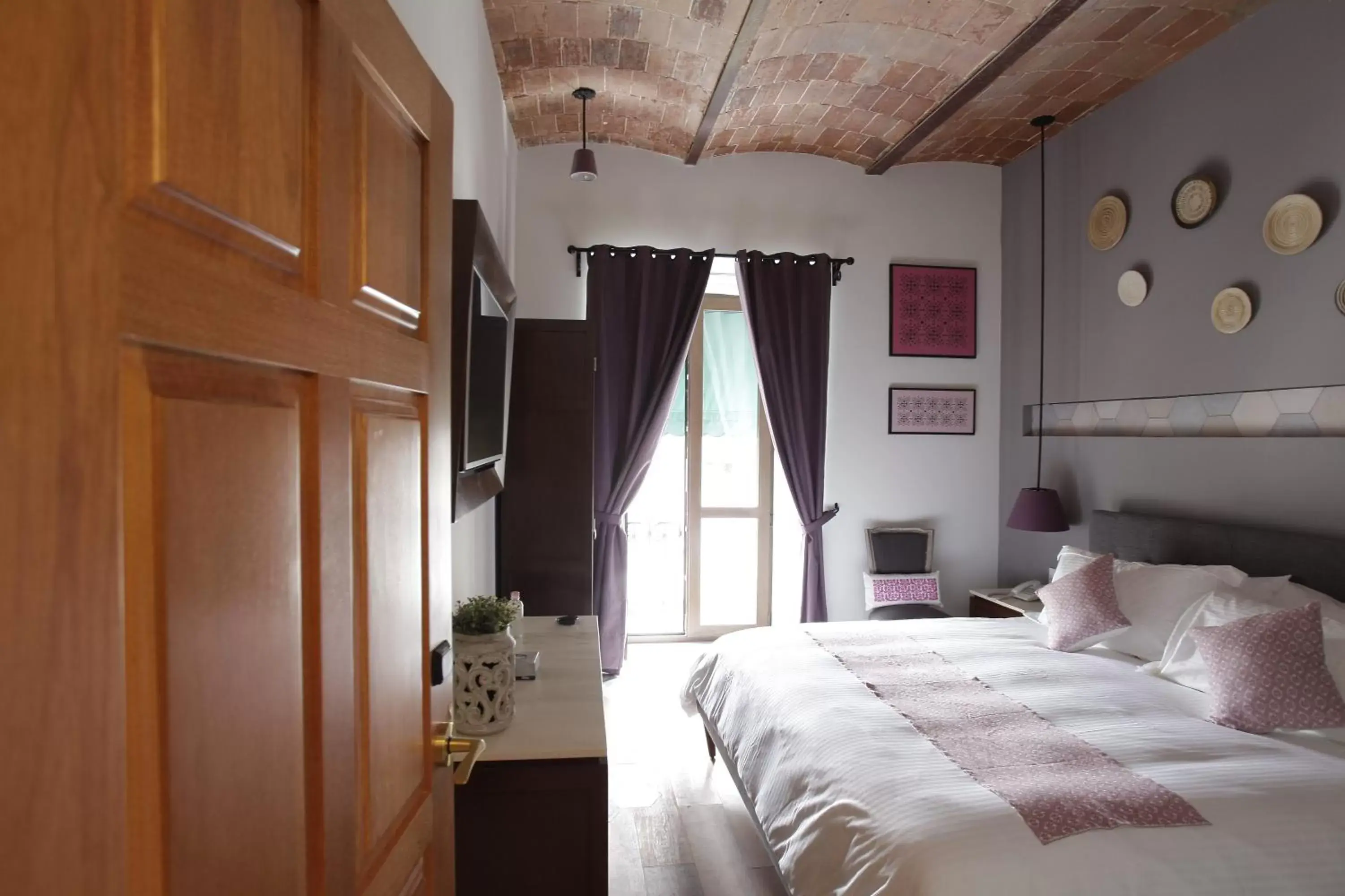 Decorative detail, Bed in Casa Rosa Gran Hotel Boutique Decorative detail, Bed in Casa Rosa Gran Hotel Boutique