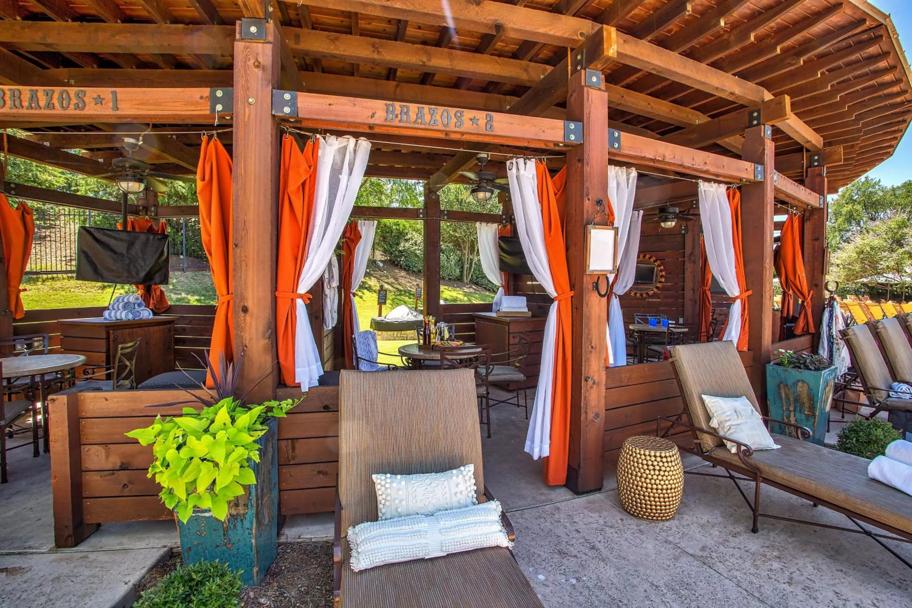 Photo of the whole room in Gaylord Texan Resort and Convention Center