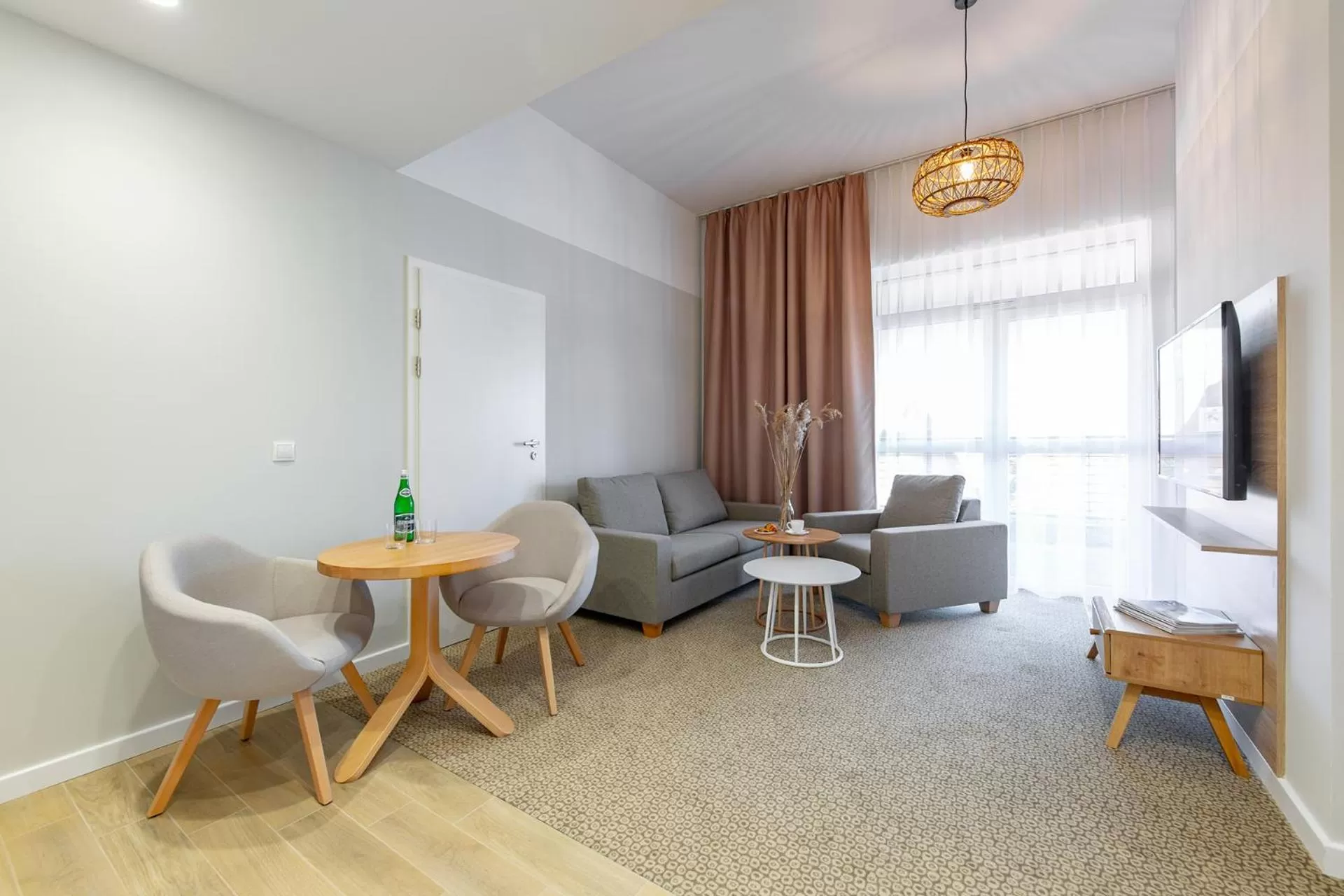 TV and multimedia in Molo Park Aparthotel