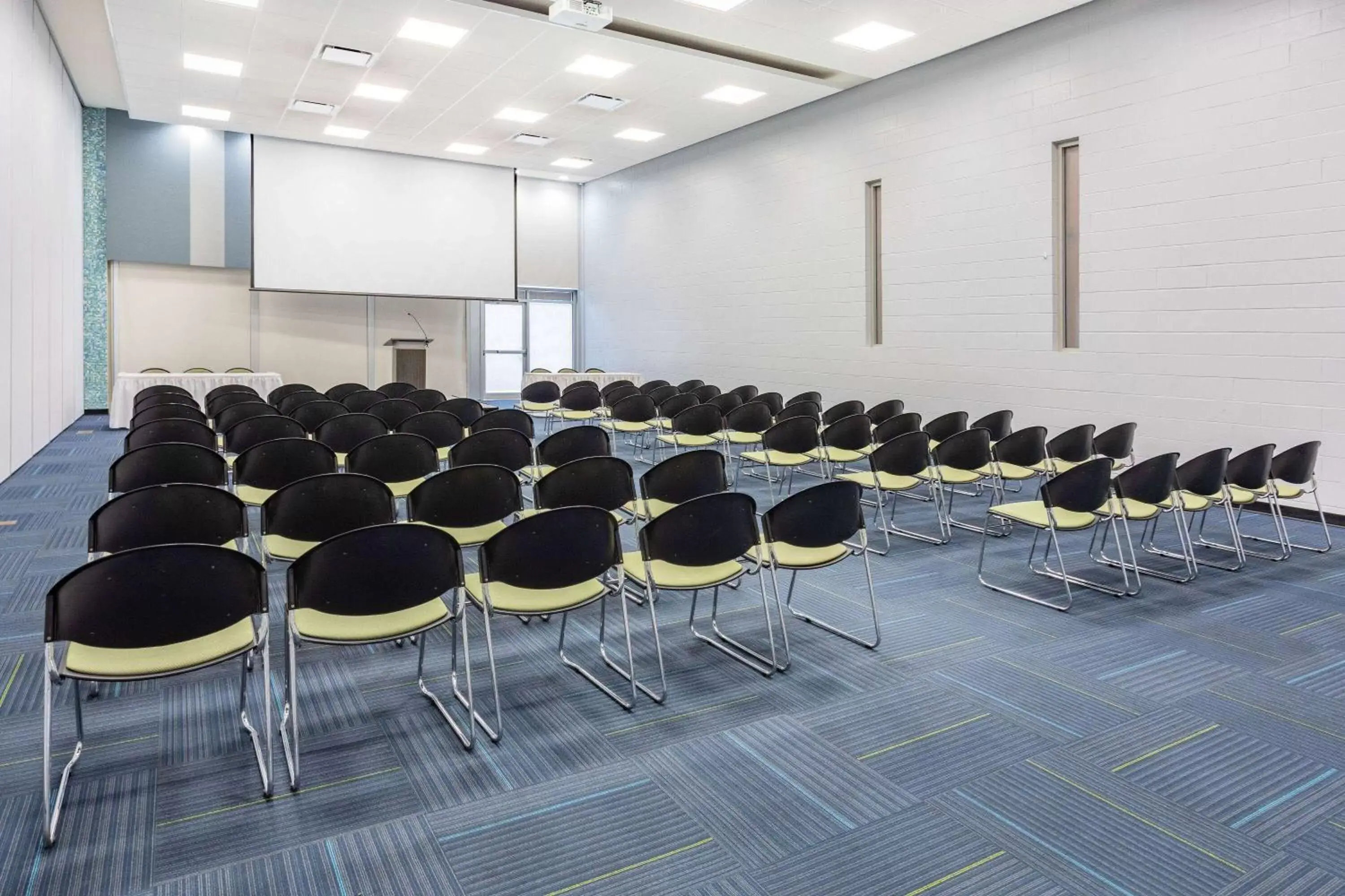 Meeting/conference room in Microtel Inn & Suites by Wyndham Summerside
