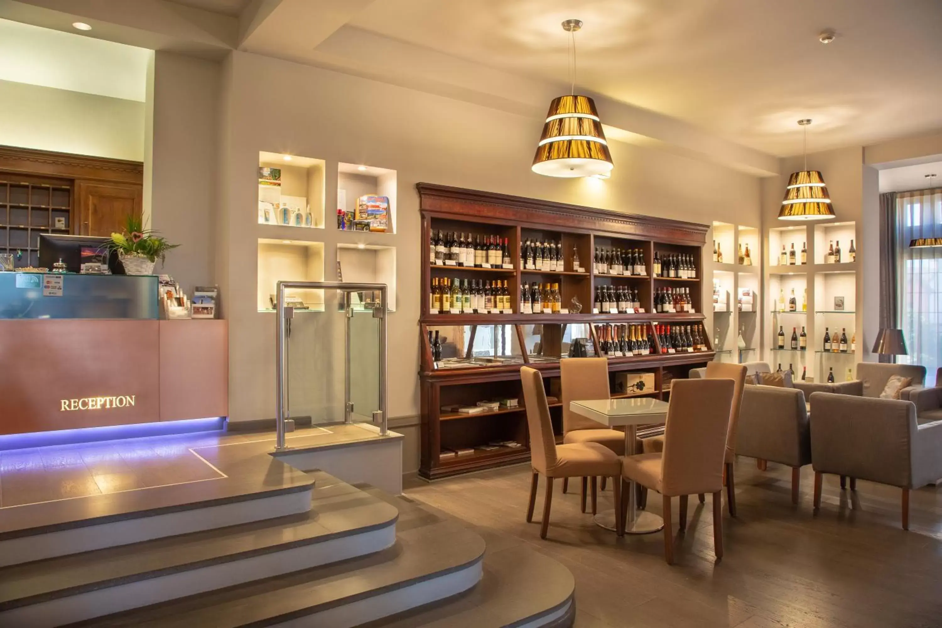 Lounge or bar in Hotel Castello di Santa Vittoria