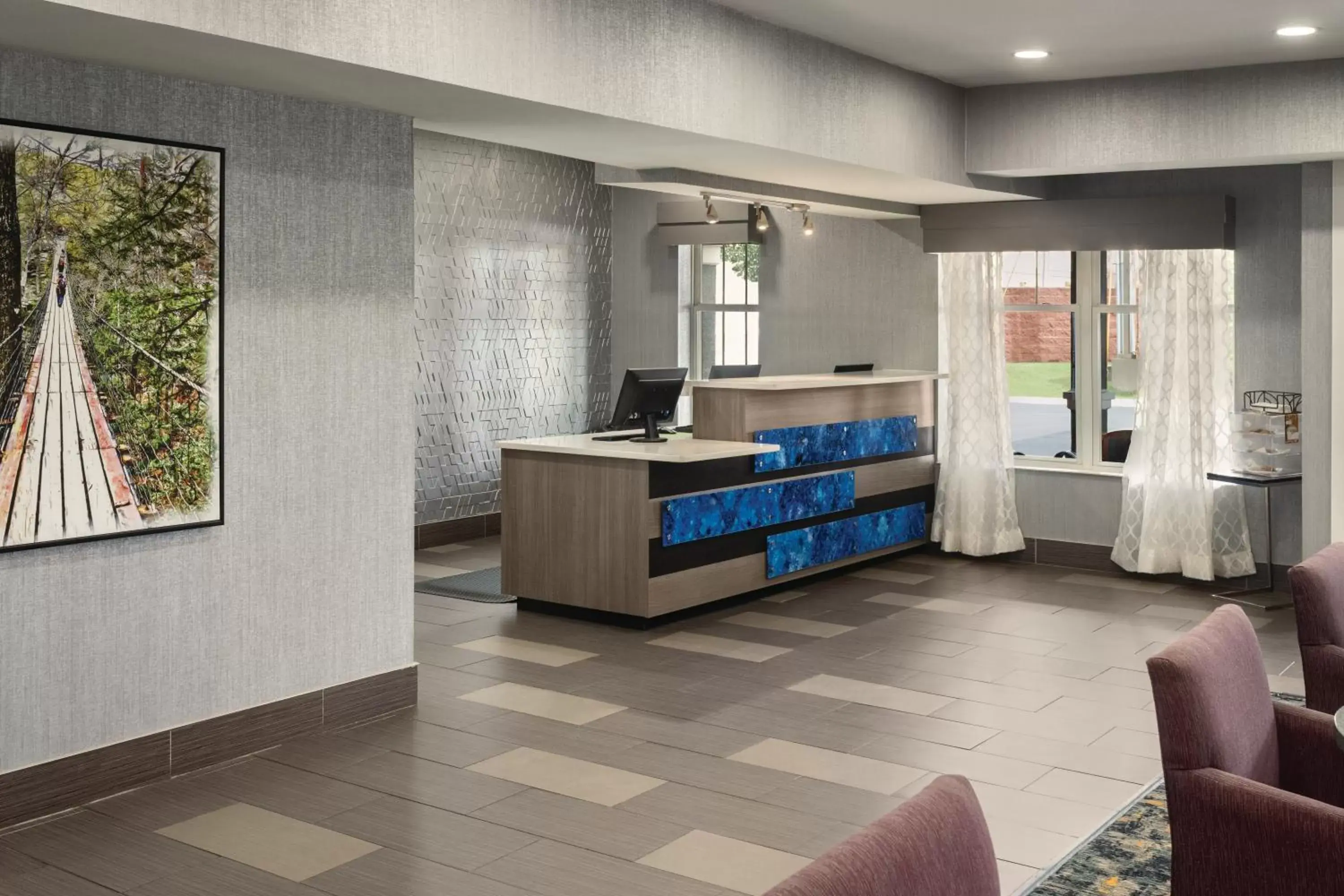 Lobby or reception, Kitchen/Kitchenette in La Quinta by Wyndham Cookeville