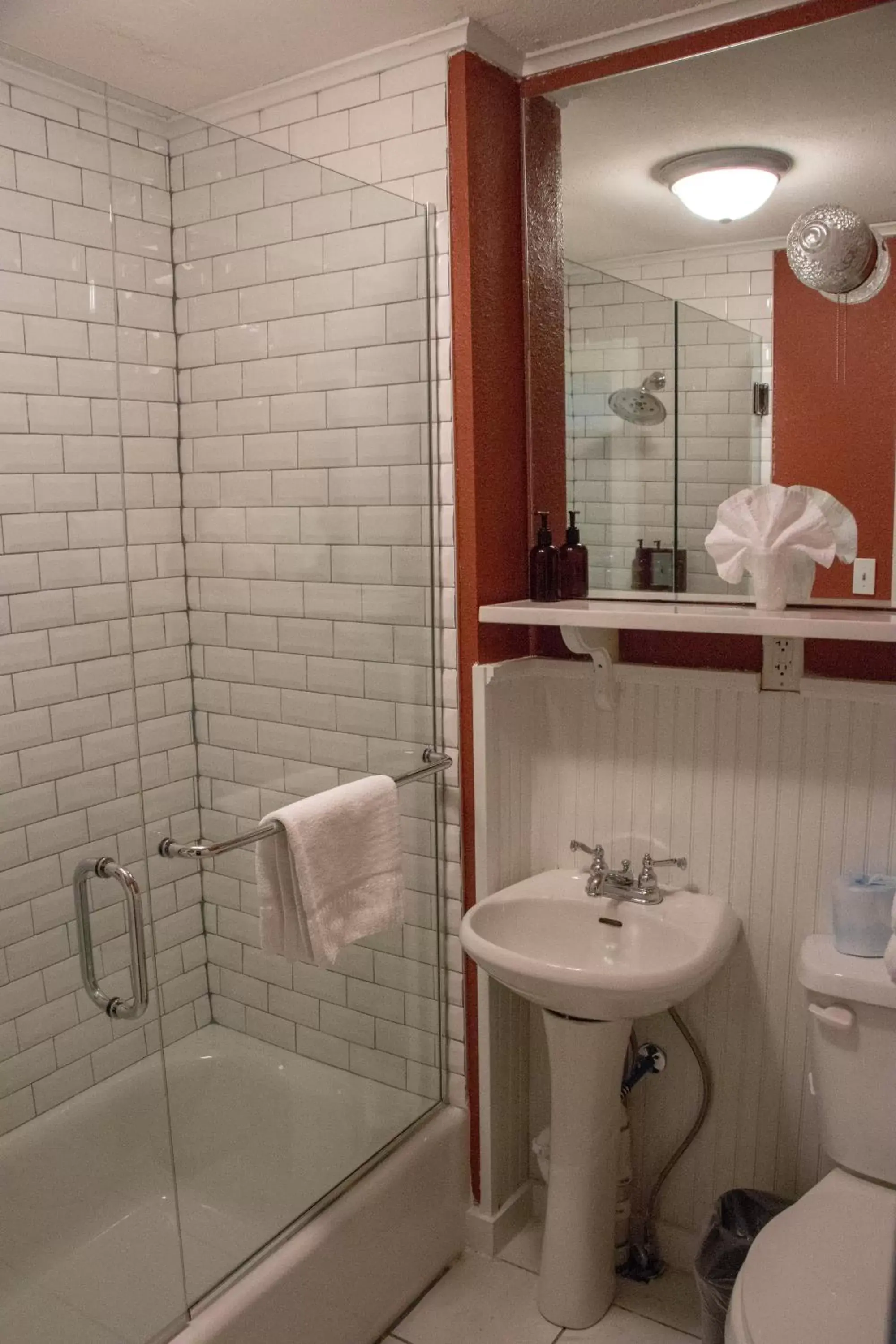 Bathroom in 1886 Crescent Hotel and Spa