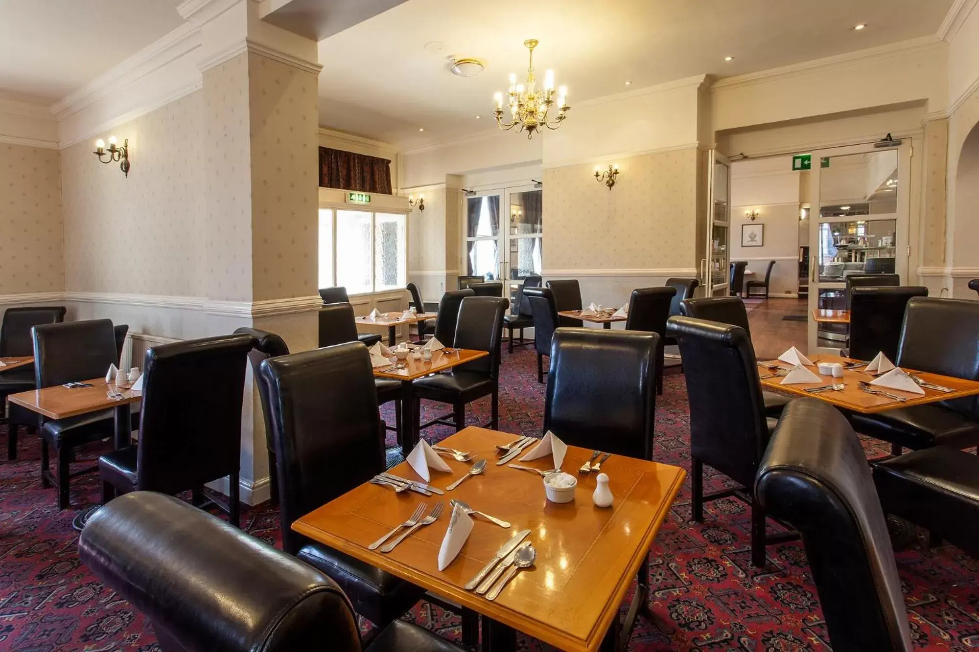 Restaurant/Places to Eat in Prince Of Wales Hotel