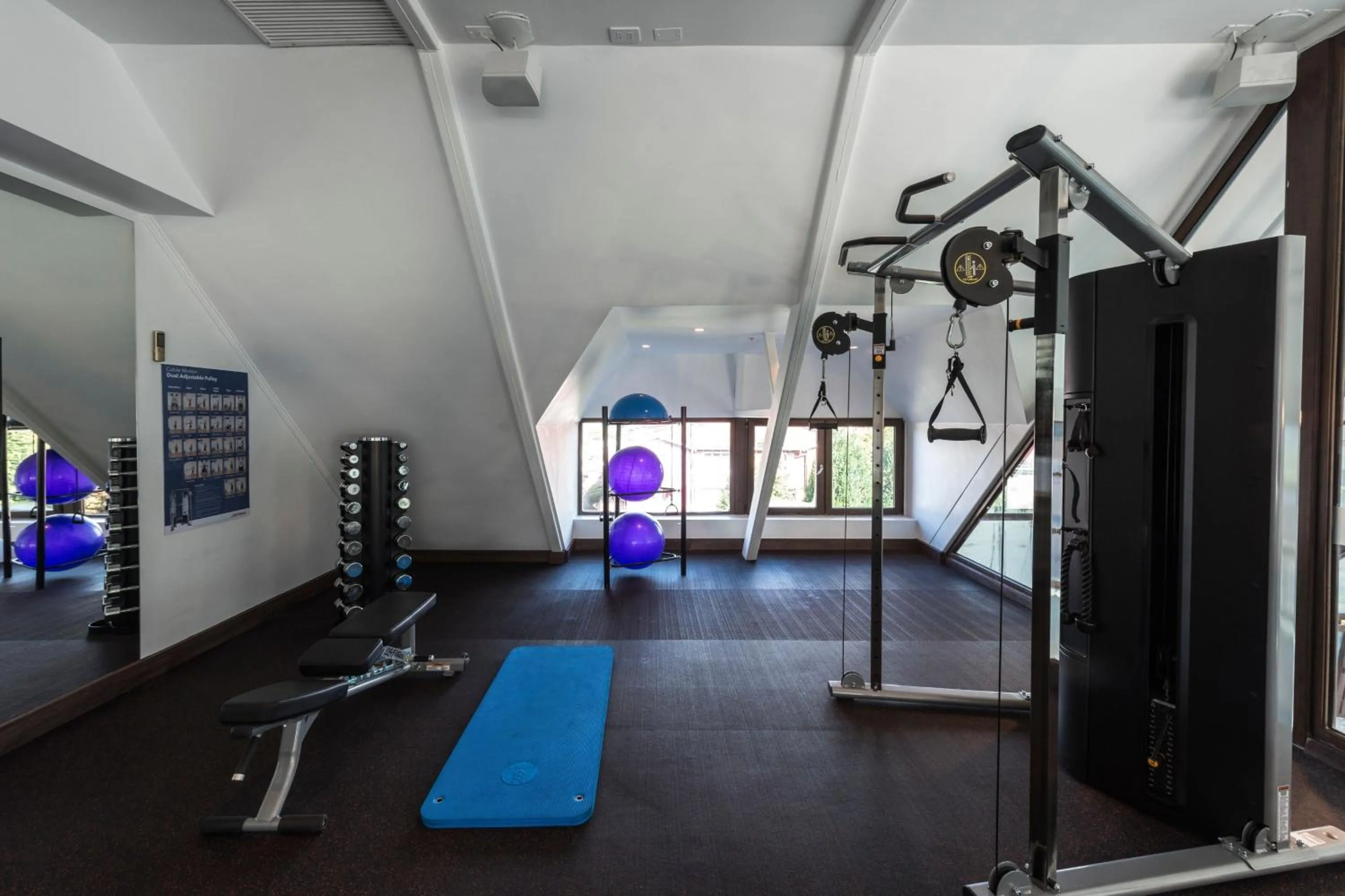 Fitness centre/facilities in Courtyard by Marriott Puerto Montt