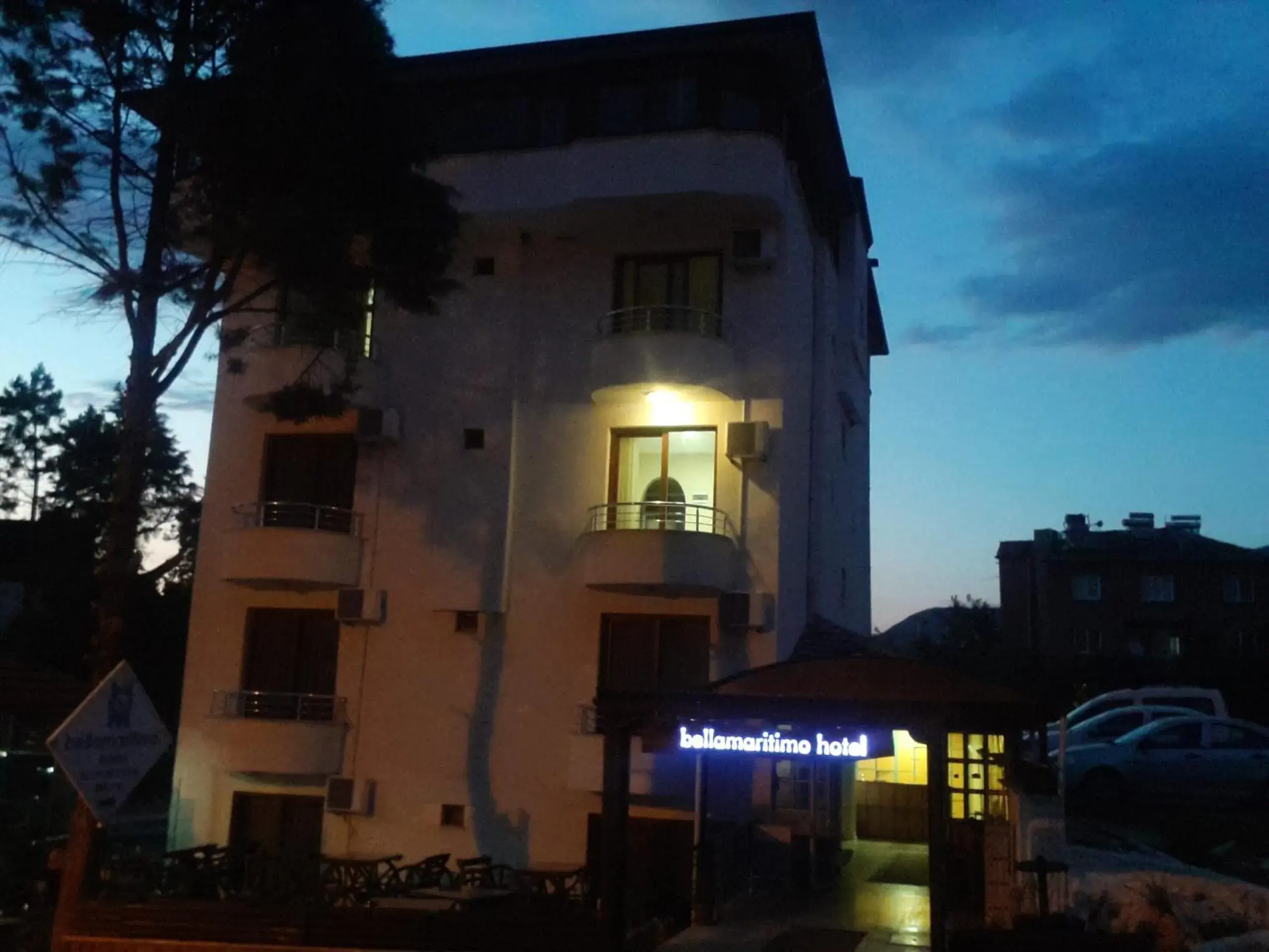 Facade/entrance, Property Building in Bellamaritimo Hotel