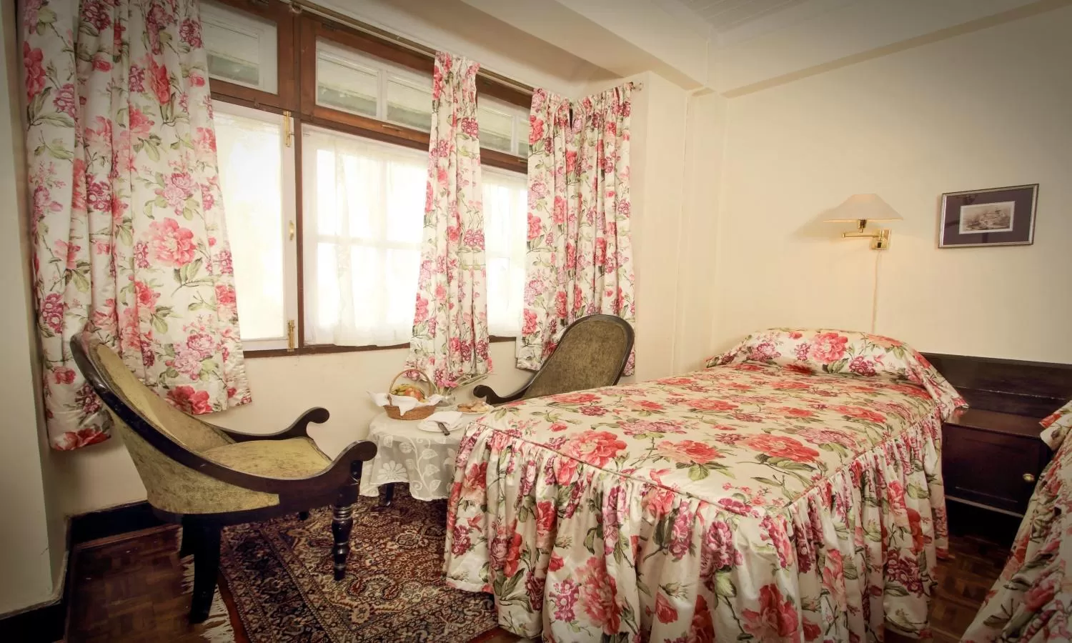 Bed in Windamere Hotel - A Colonial Heritage