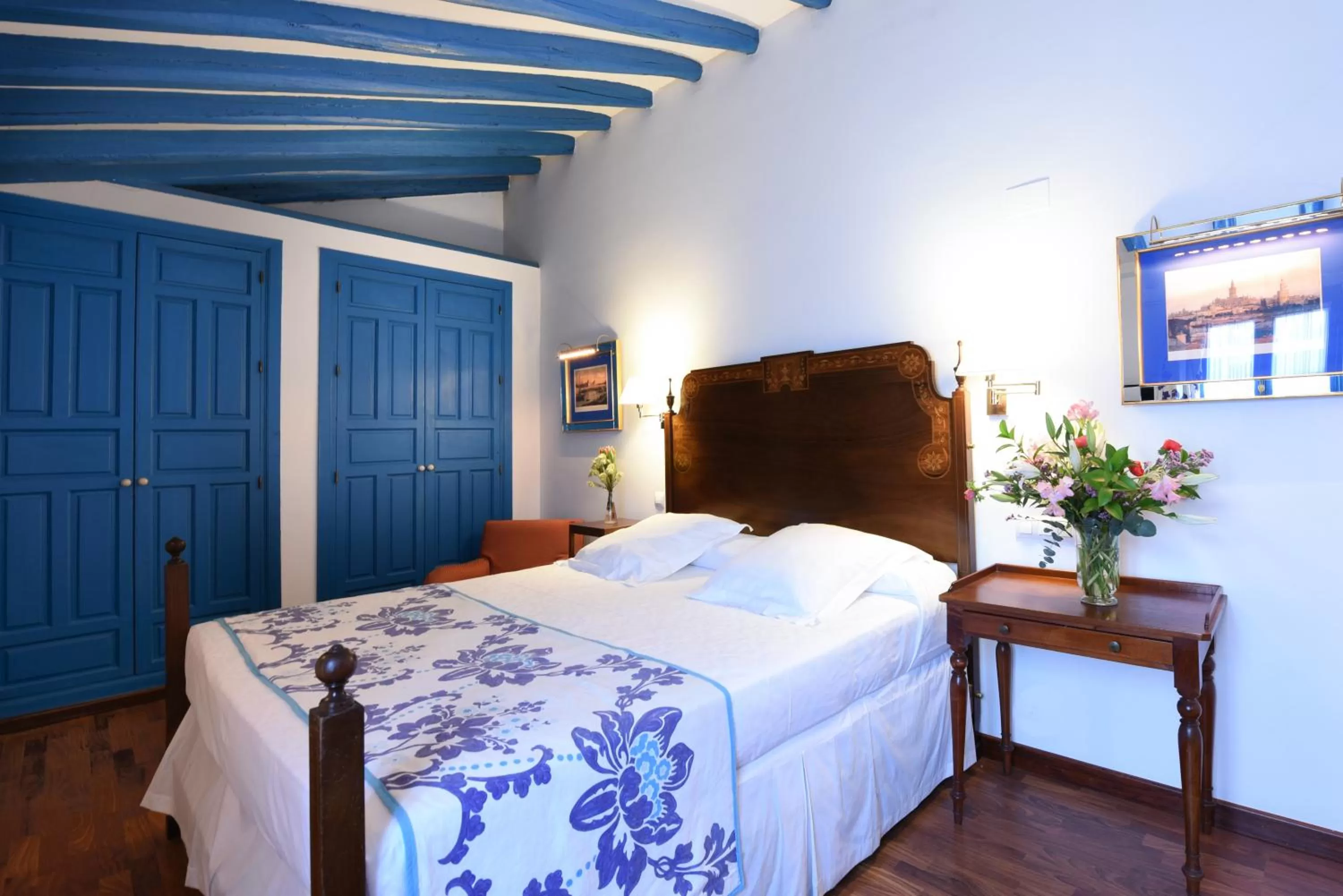 Bed in Hotel Las Casas de la Judería