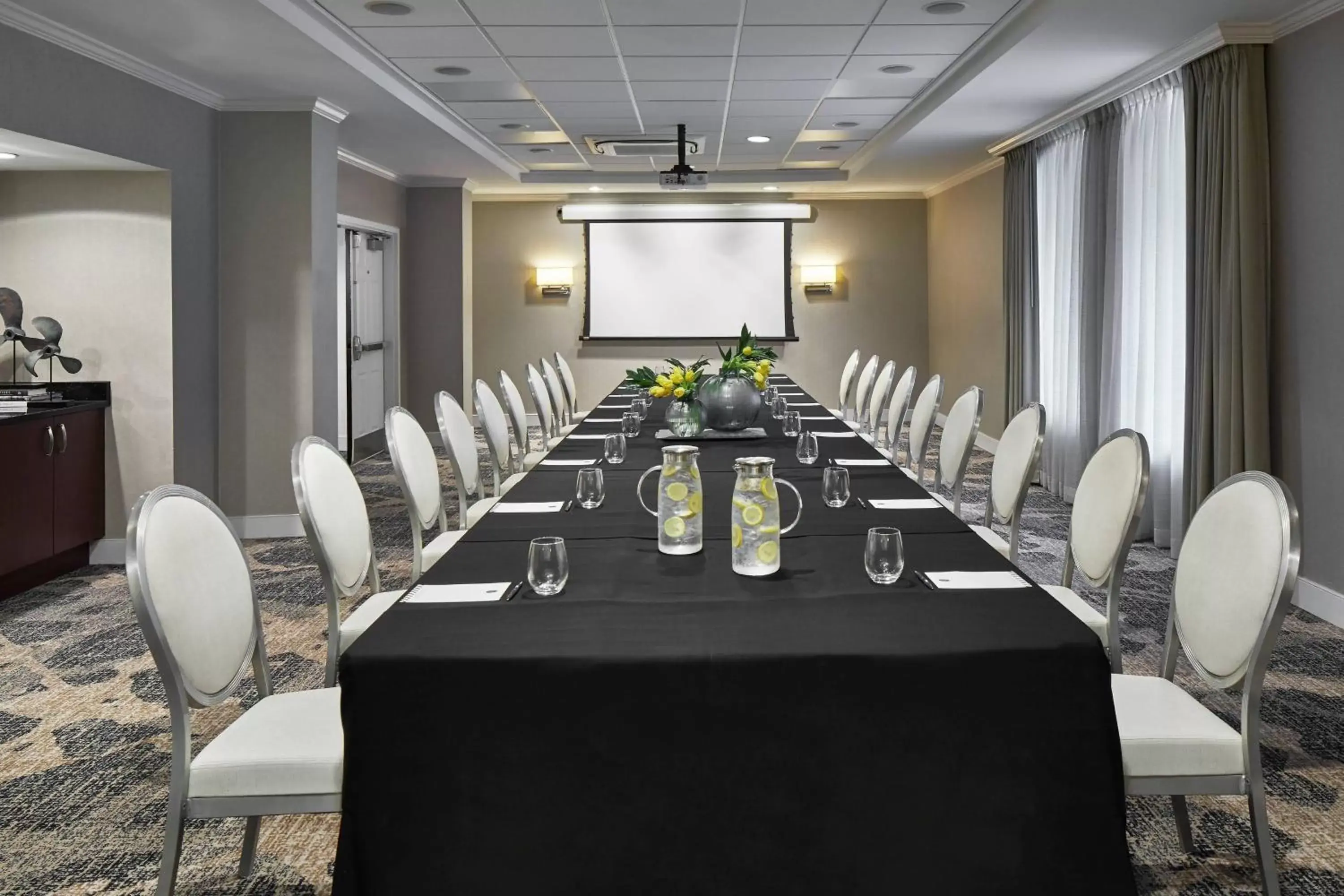 Meeting/conference room in Annapolis Waterfront Hotel, Autograph Collection