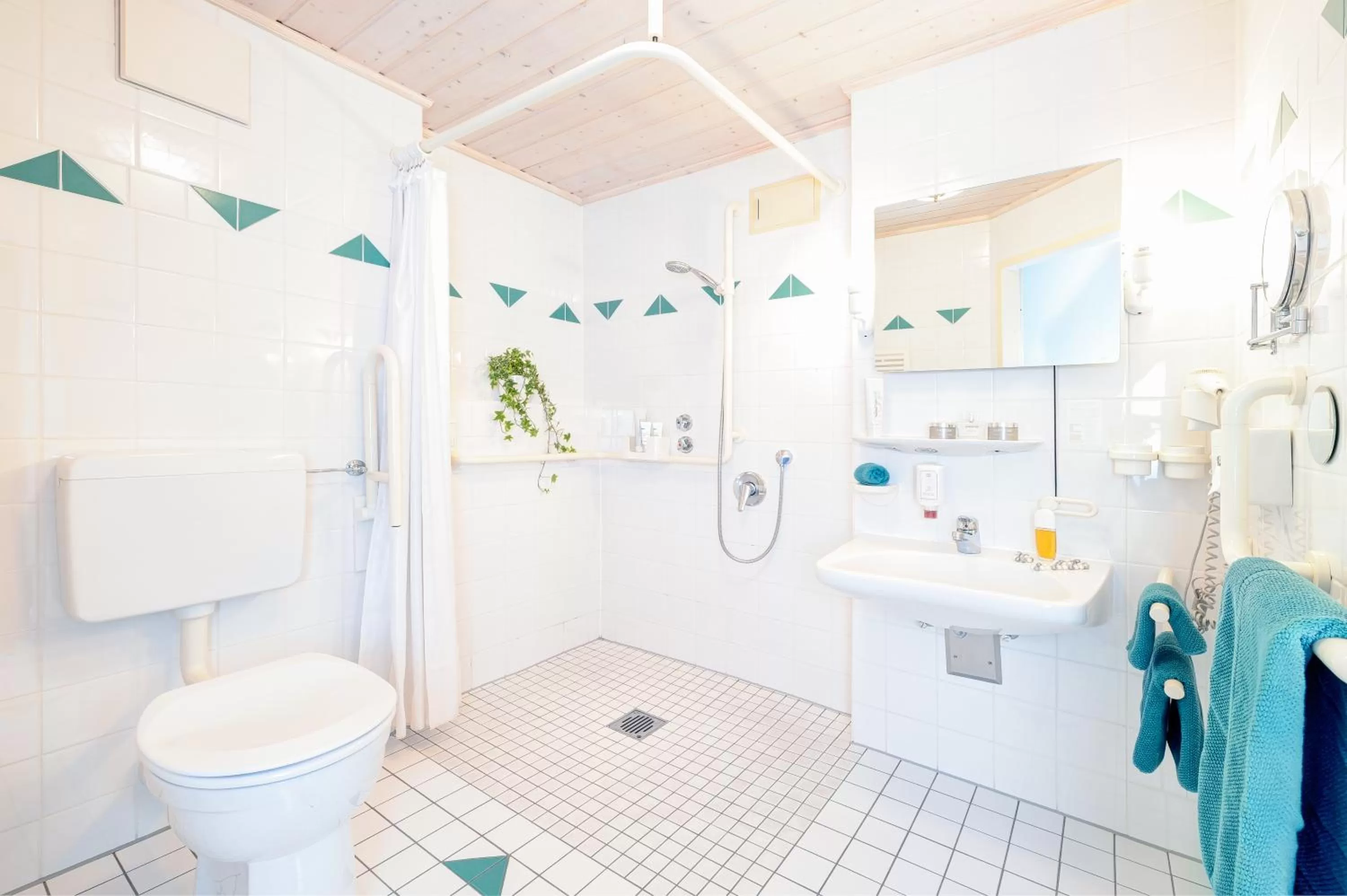 Bathroom in Familien- und Wellnesshotel "Viktoria"