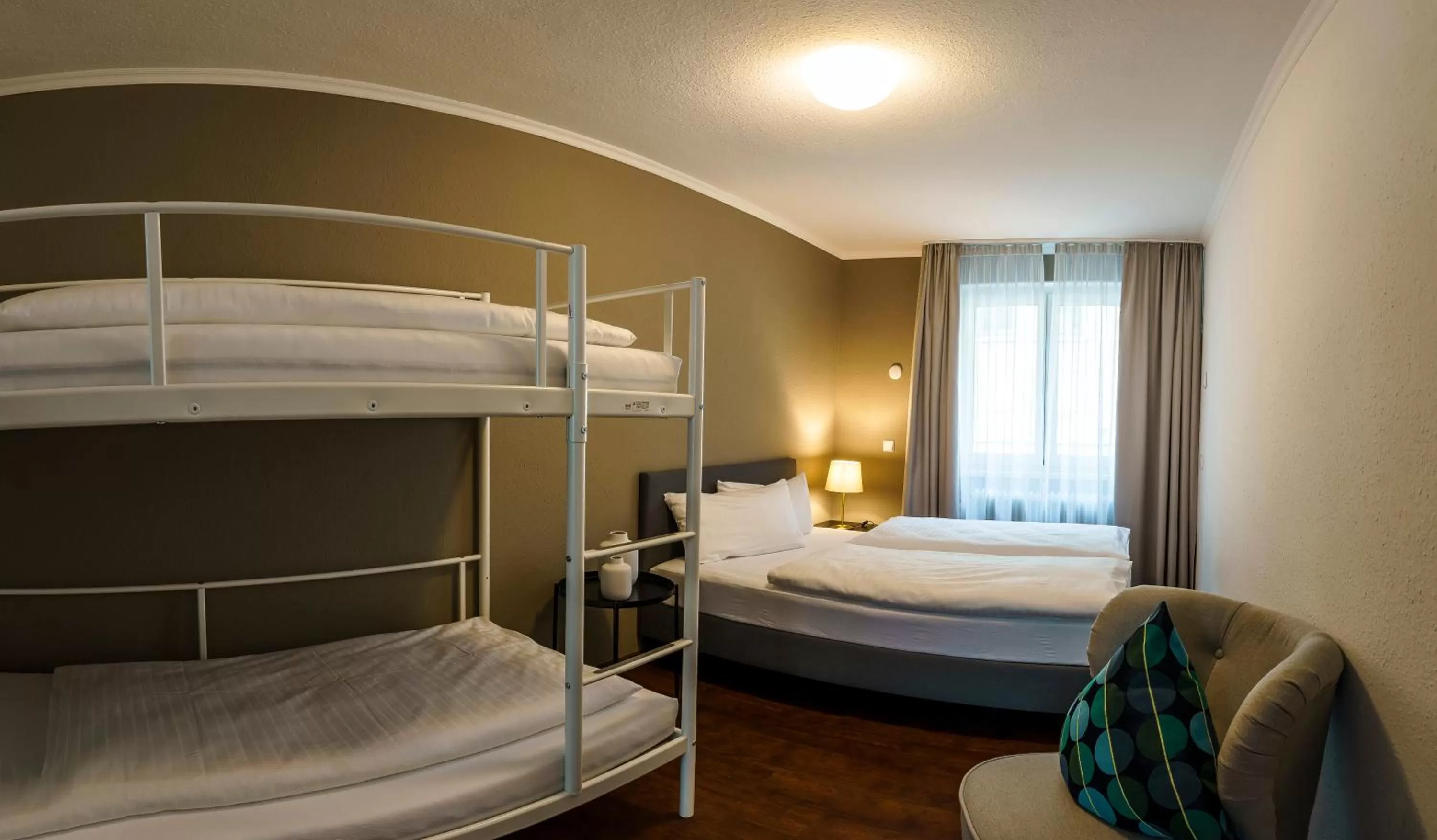 bunk bed, Bed in Hotel Rappen am Münsterplatz