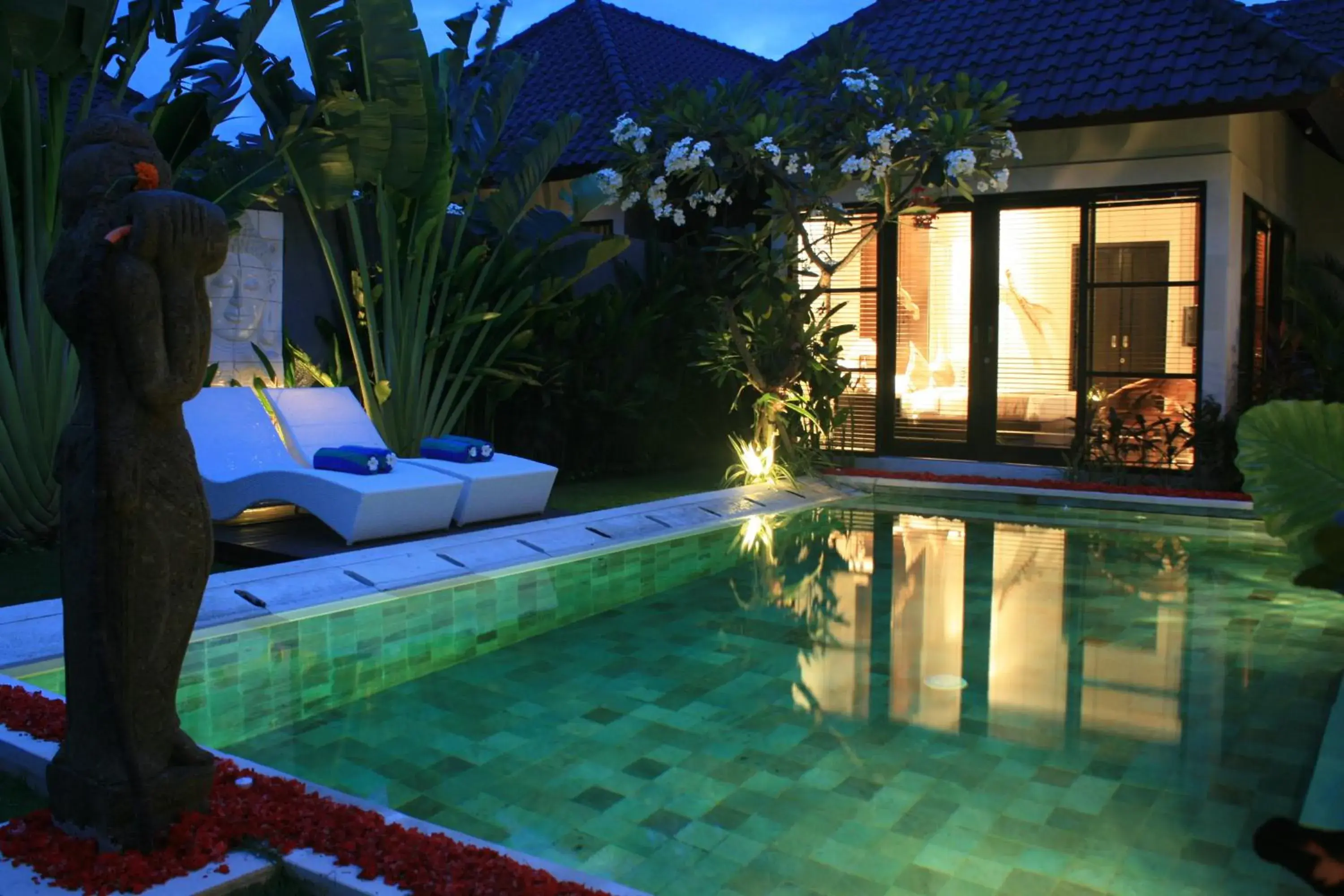 Facade/entrance, Swimming Pool in Katala Suites and Villas