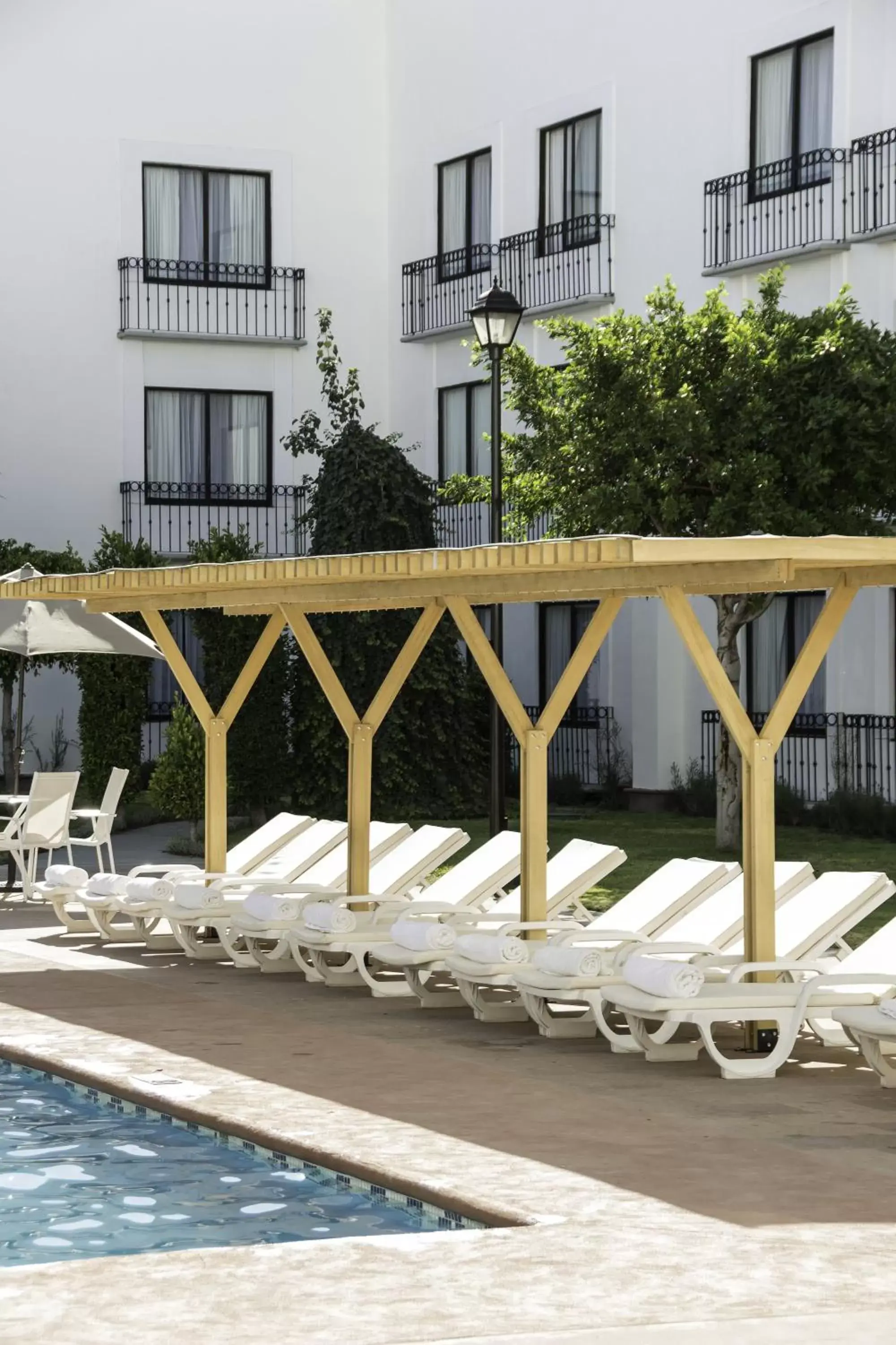 Property building in Fiesta Inn Queretaro Property building in Fiesta Inn Queretaro