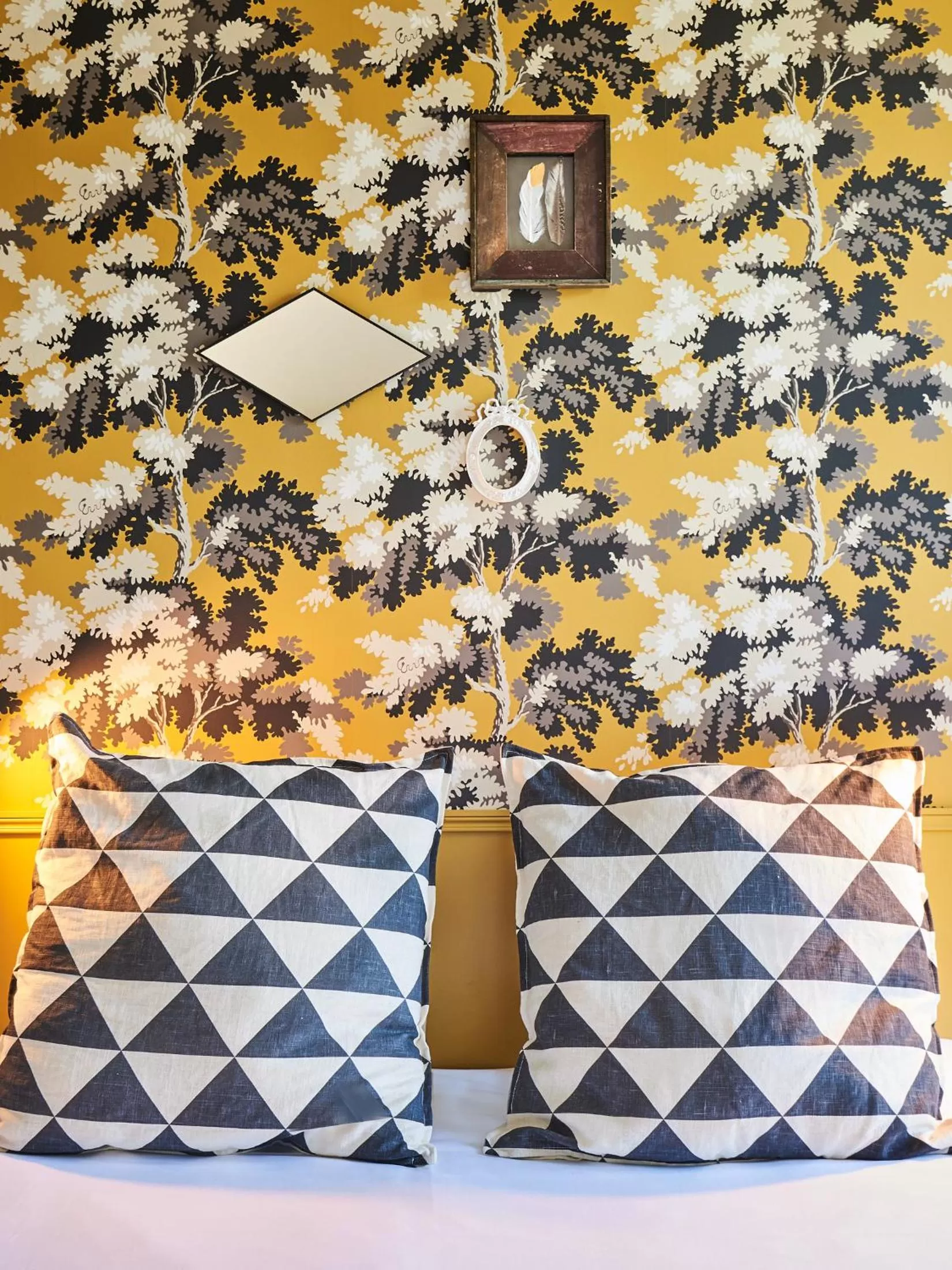 Bed in Hôtel Stanley by HappyCulture