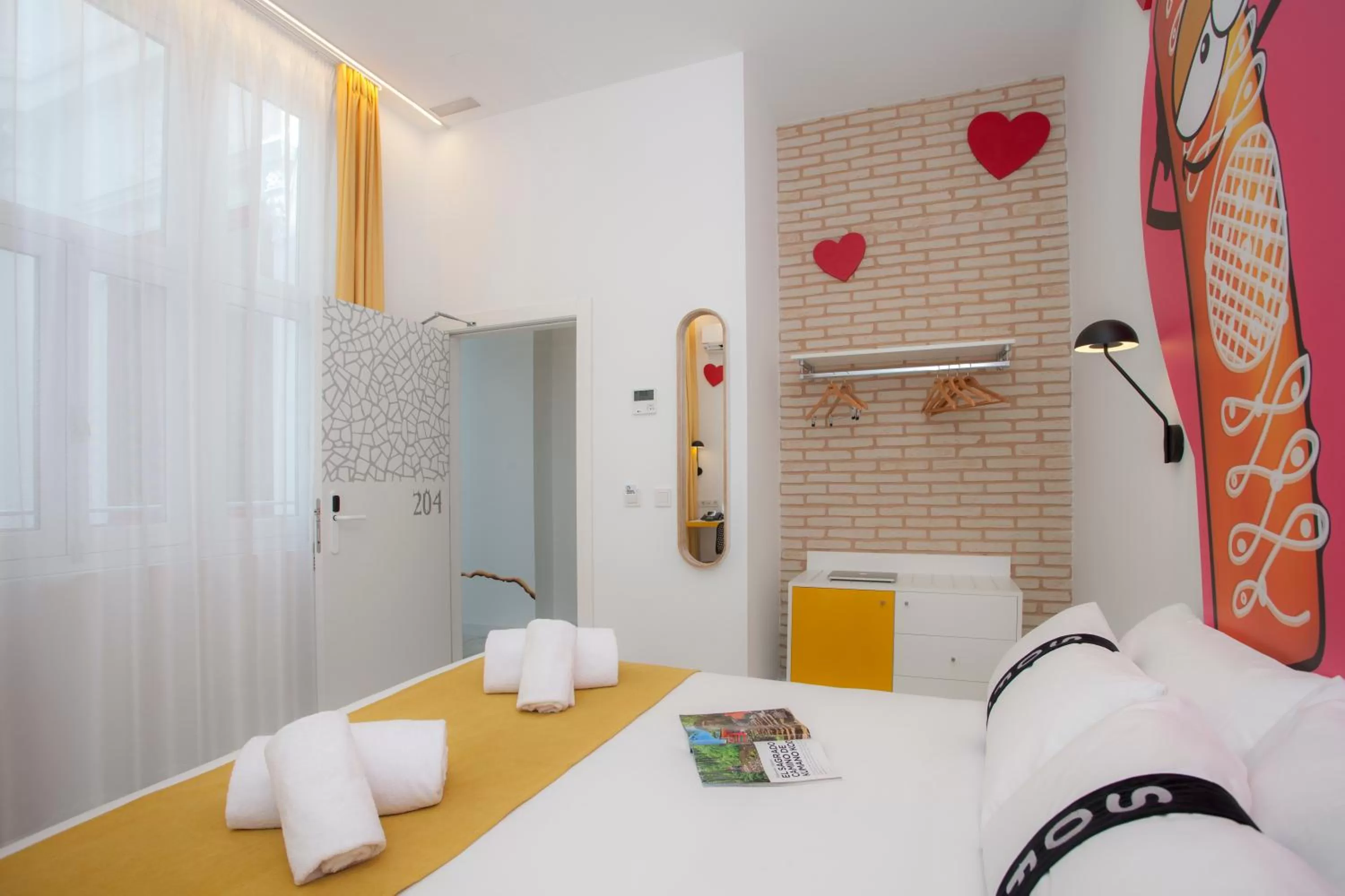 Photo of the whole room, Bed in Casual Socarrat Valencia - Adults Only