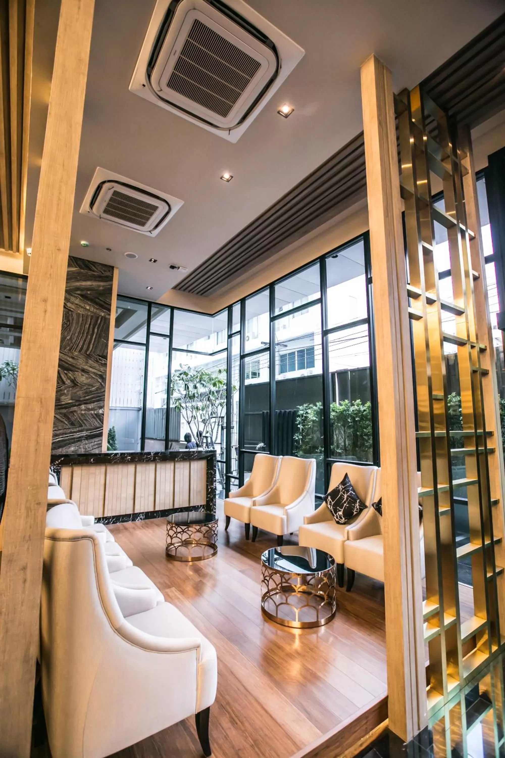 Lobby or reception in Arte Hotel - SHA Extra Plus