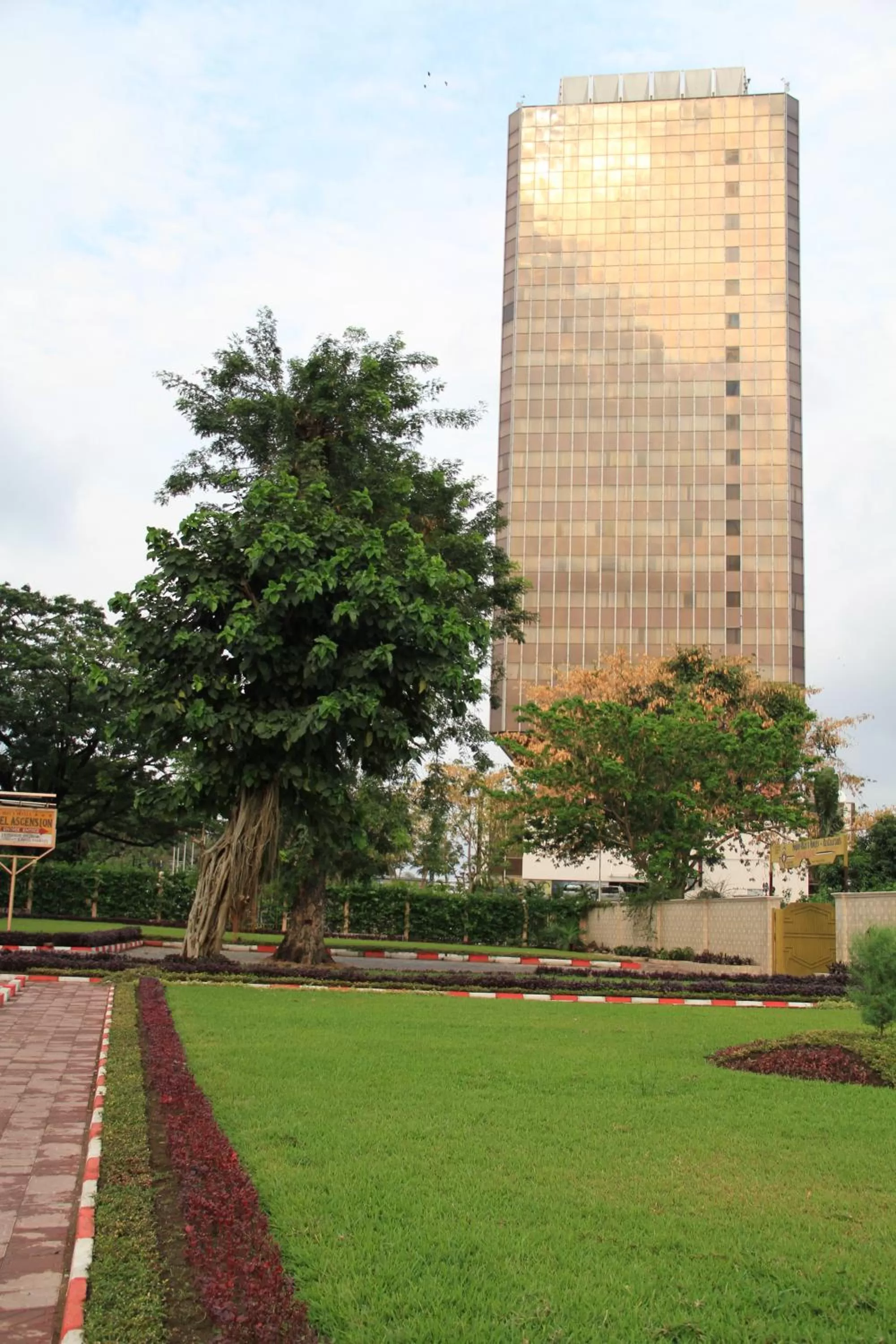 Property building in Fleuve Congo Hotel By Blazon Hotels