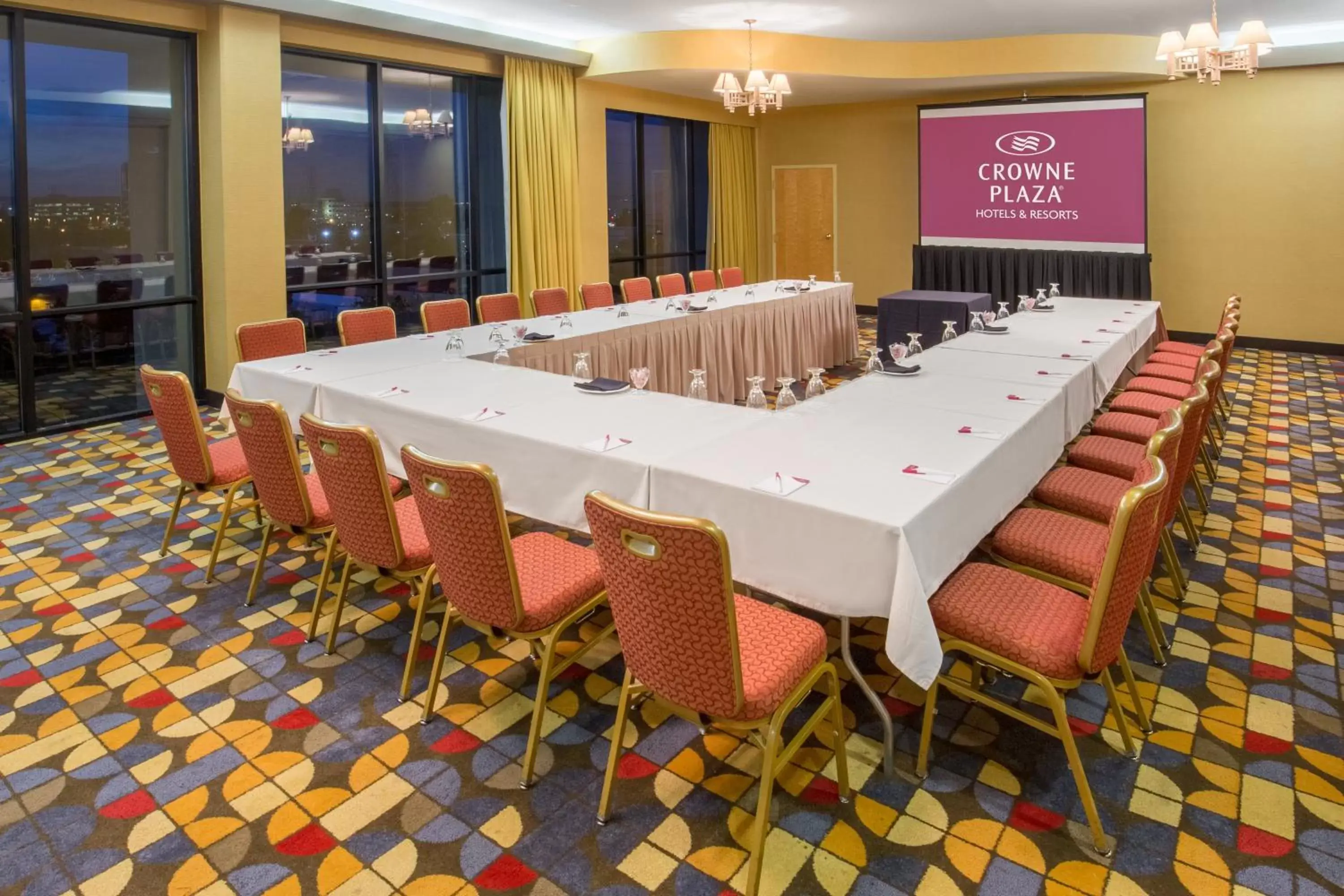 Meeting/conference room in Crowne Plaza Hotel Foster City-San Mateo, an IHG Hotel