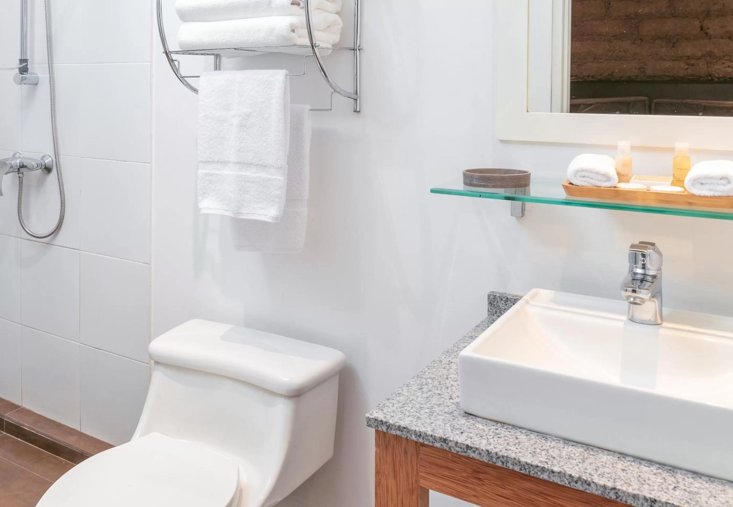 Bathroom in Hotel Casa Gardenia